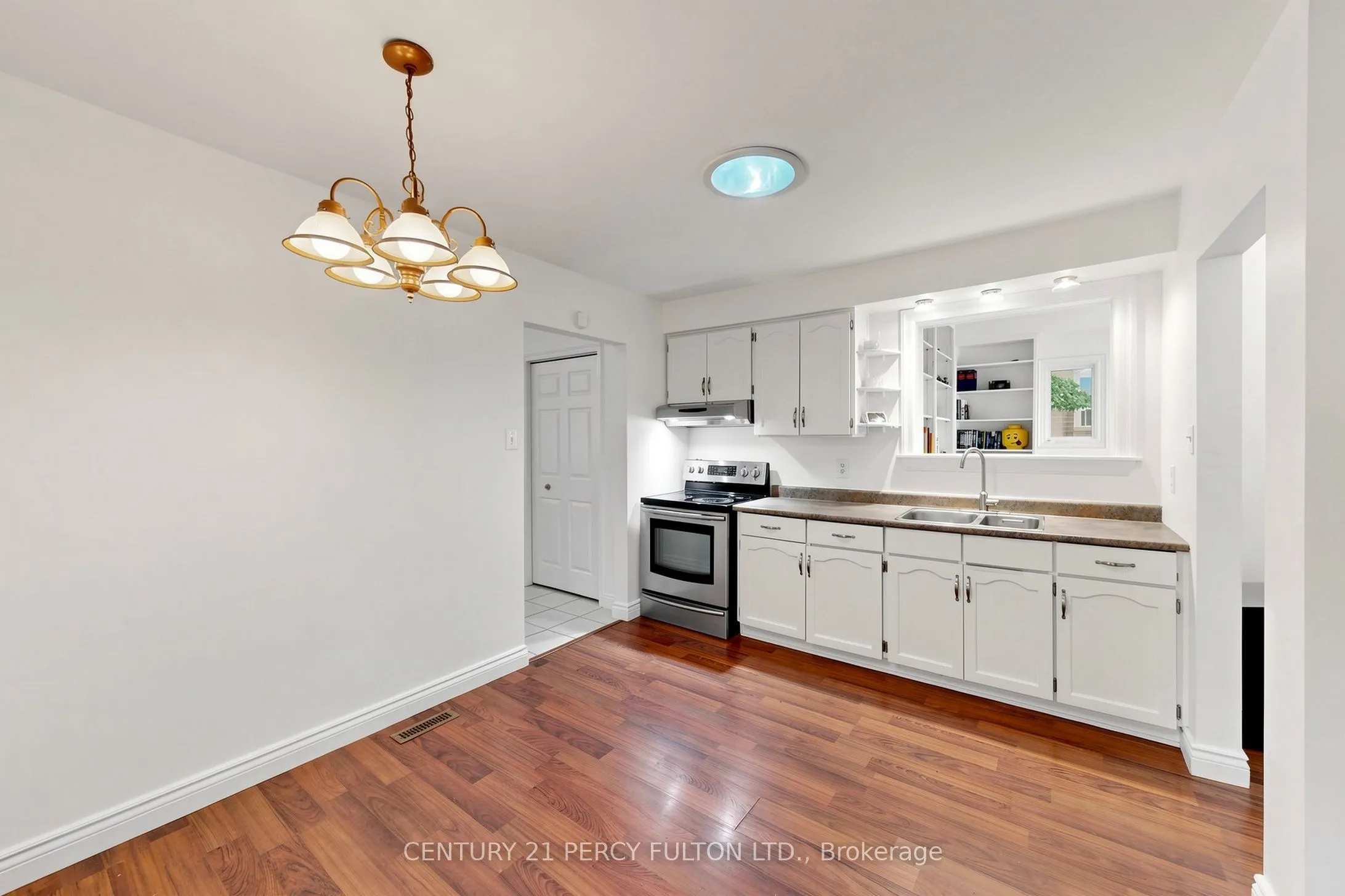 10 Devins Drive