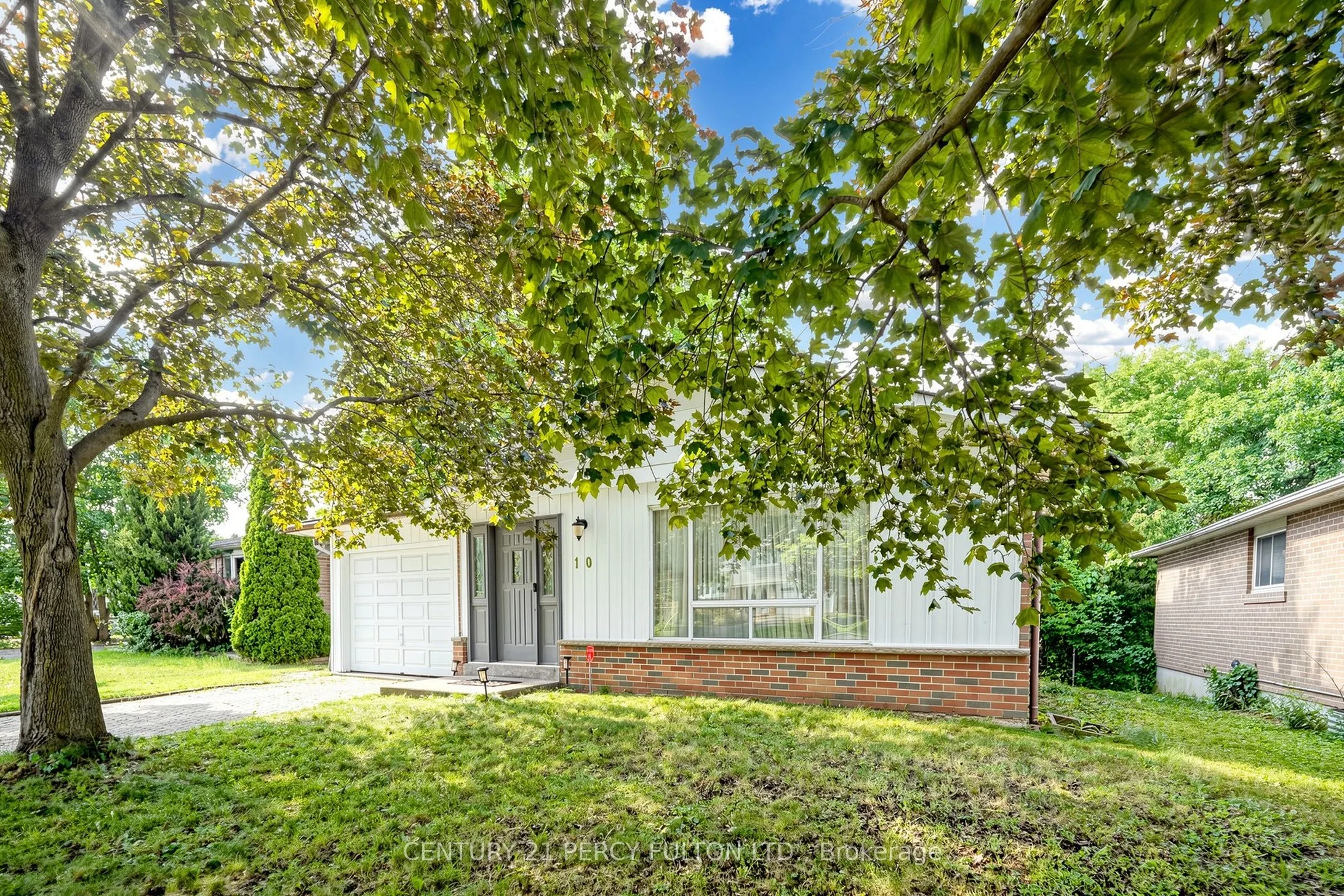 10 Devins Drive