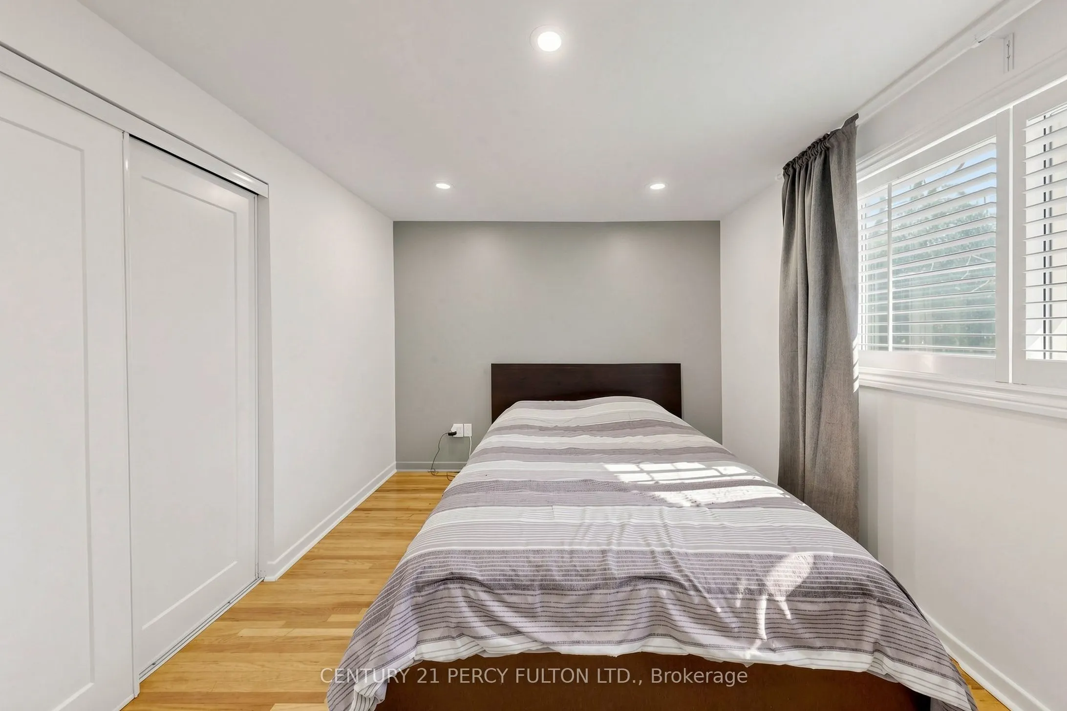 10 Devins Drive