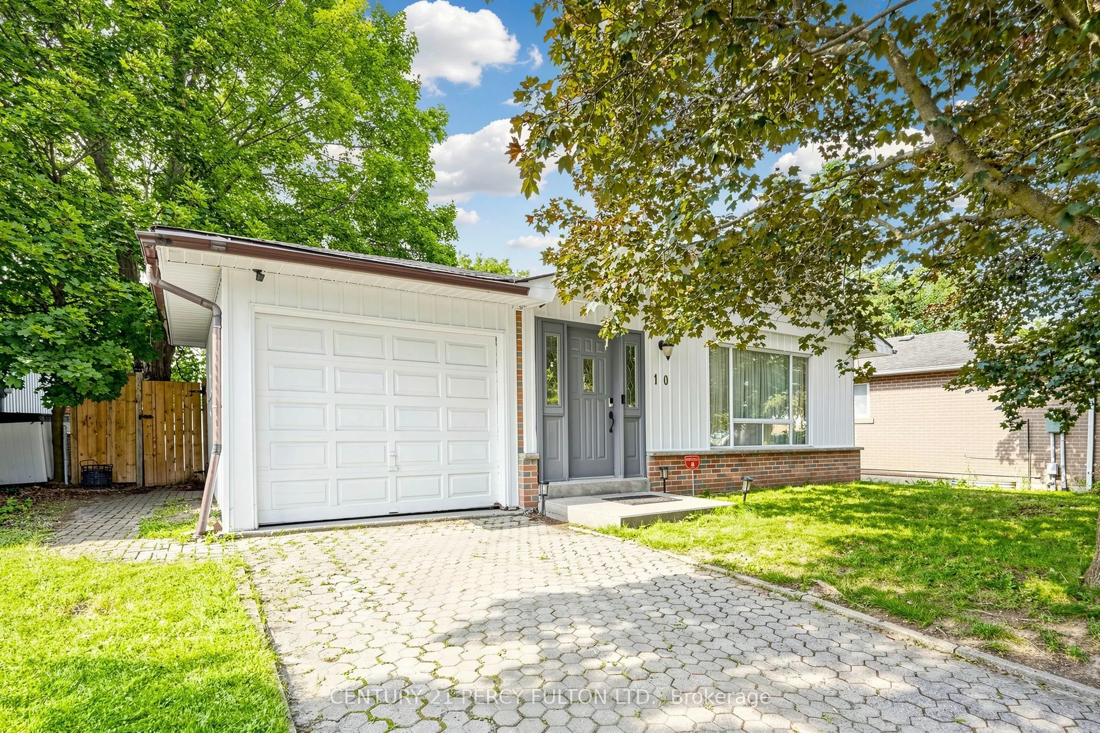 10 Devins Drive