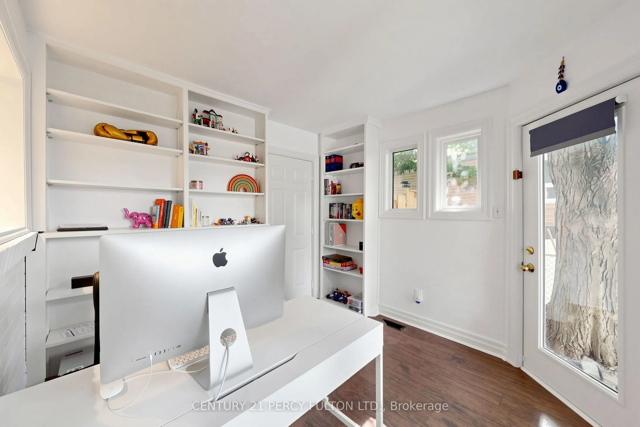 10 Devins Drive