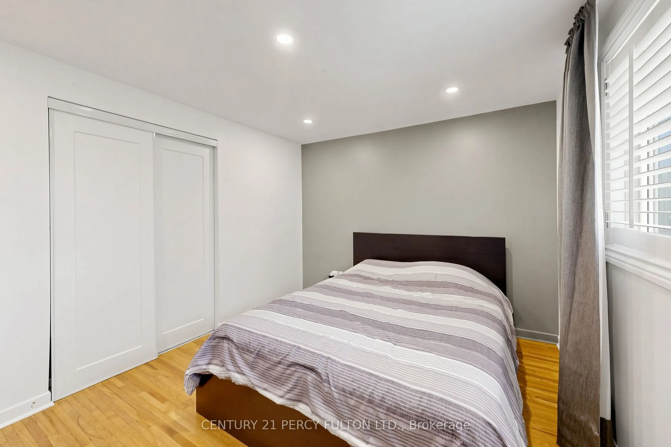 10 Devins Drive