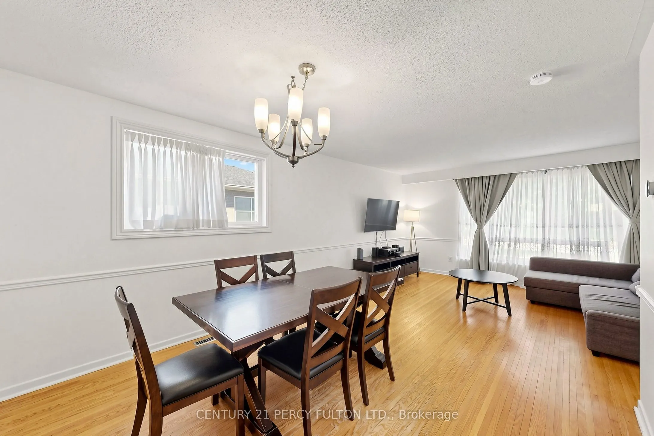 10 Devins Drive