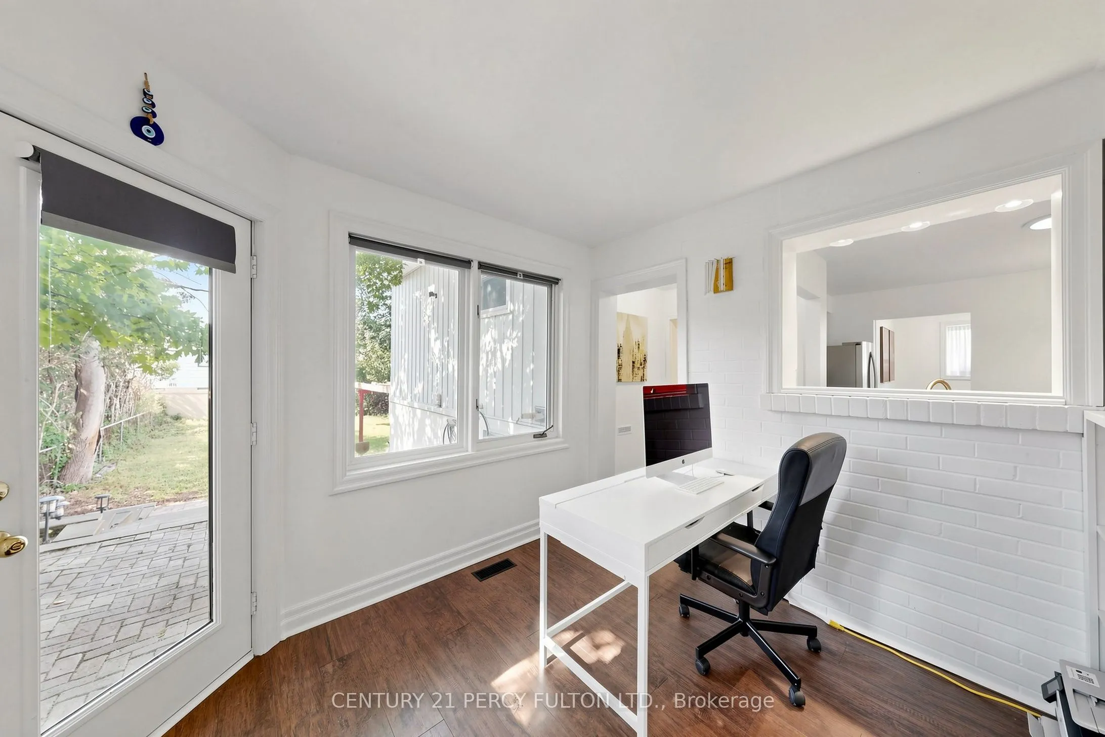 10 Devins Drive