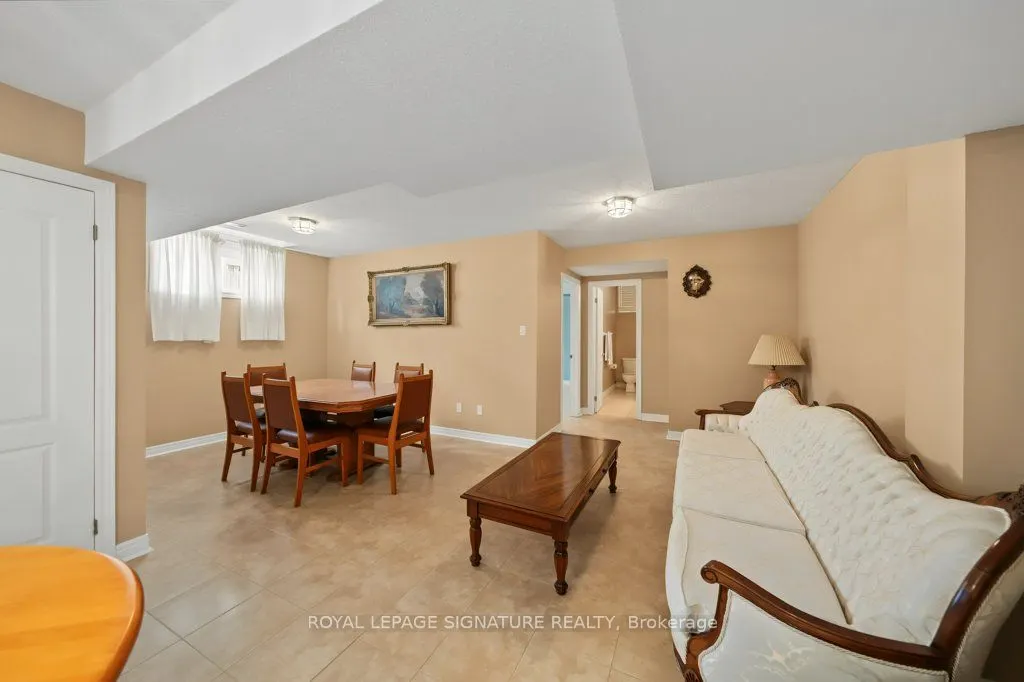26 Saint Clare Boulevard