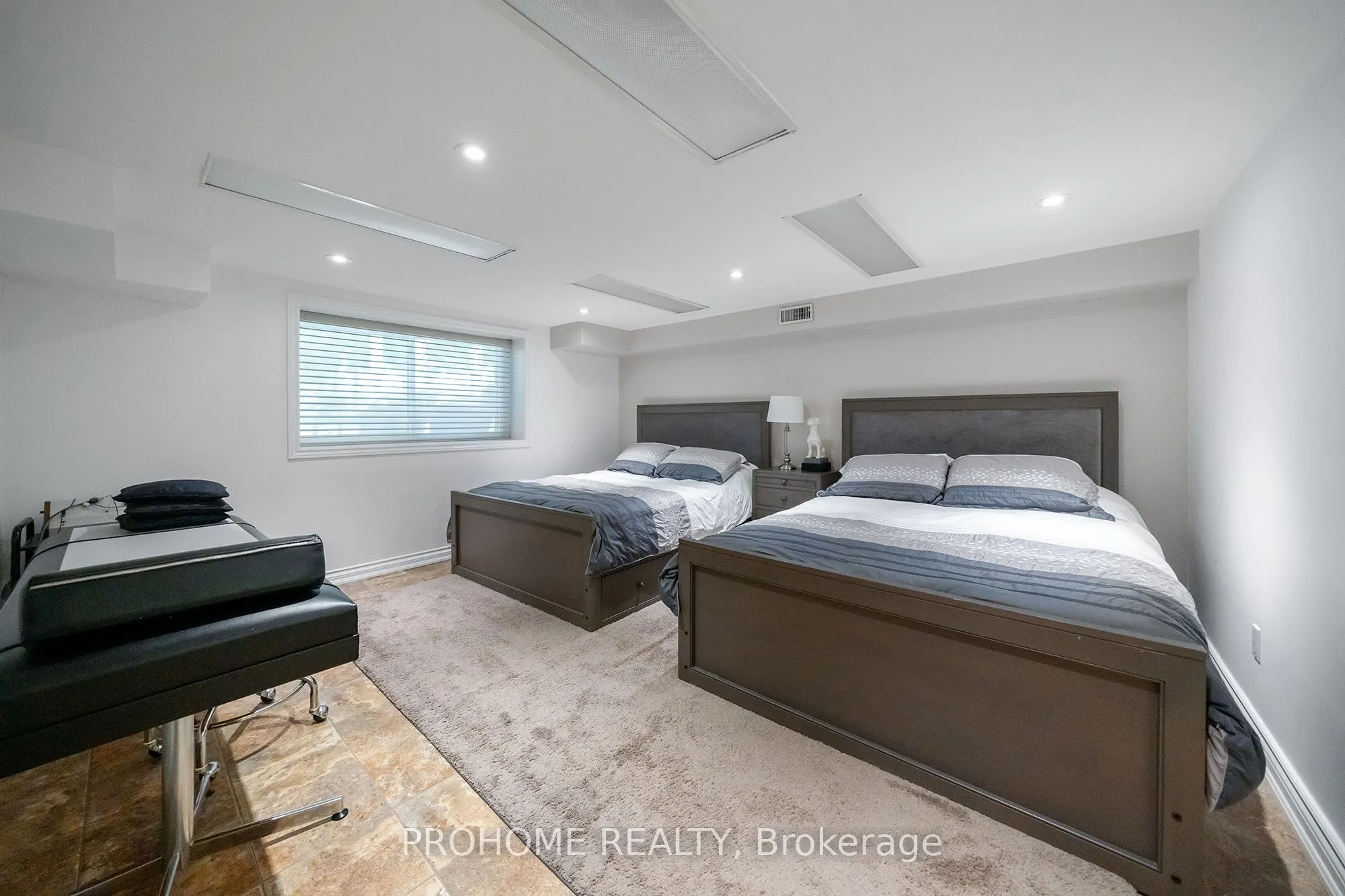 16 Tuscay Court