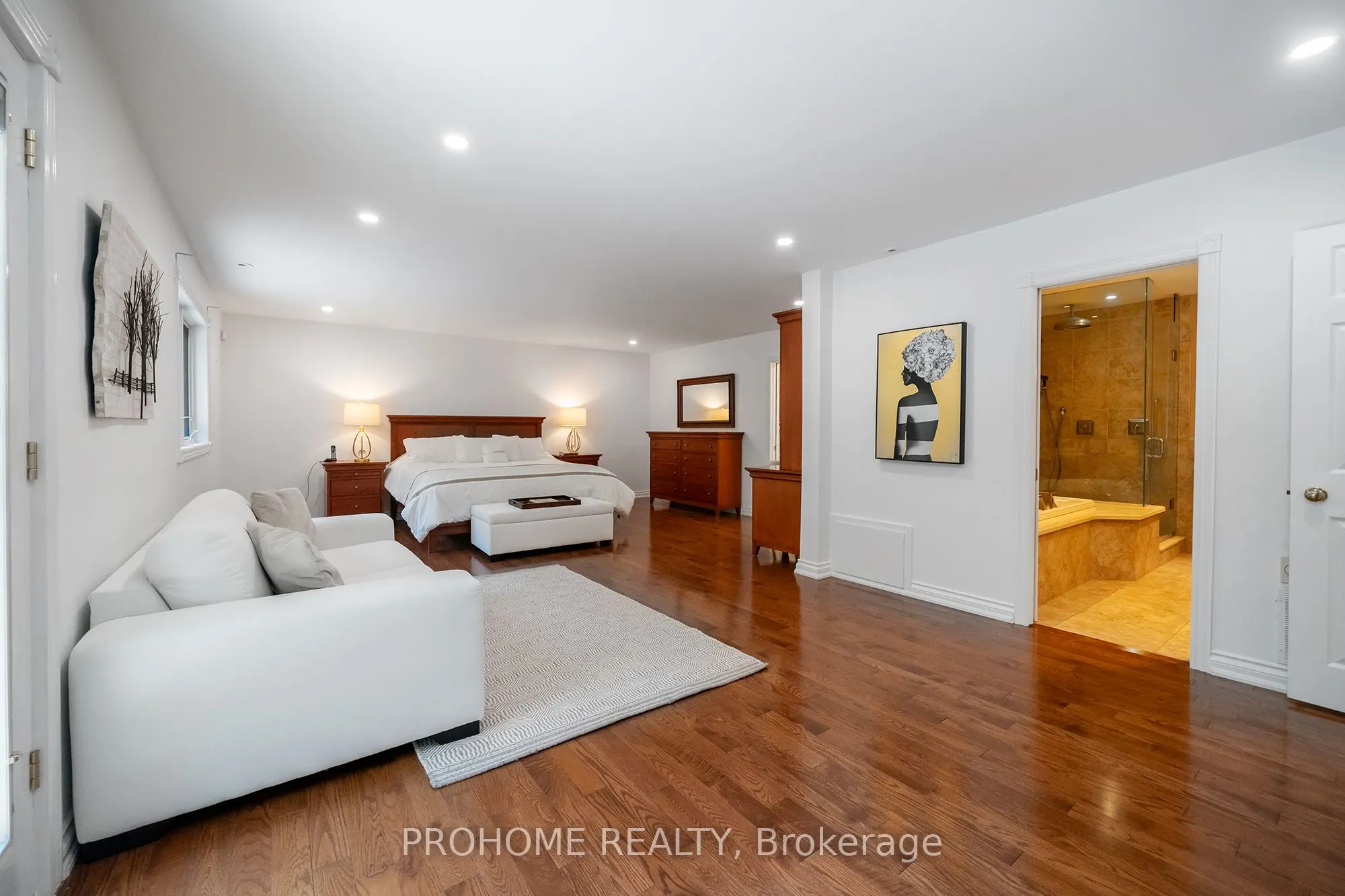 16 Tuscay Court