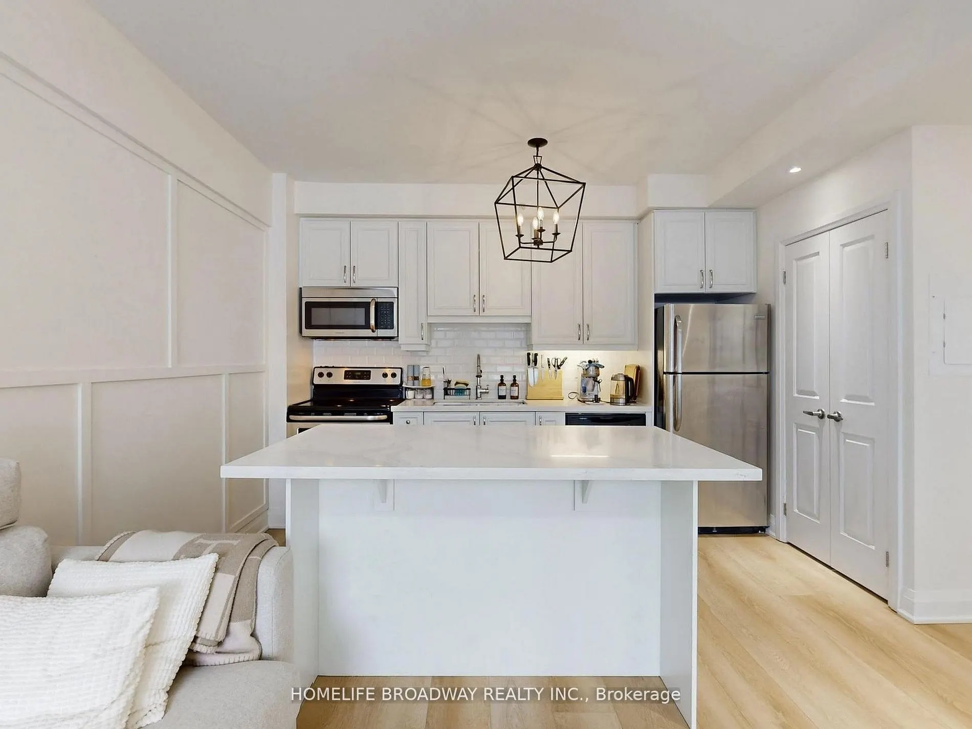 24 Woodstream Boulevard #112