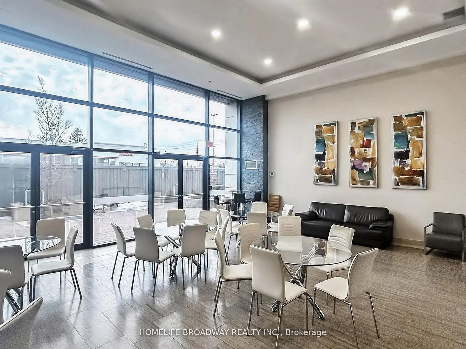 24 Woodstream Boulevard #112
