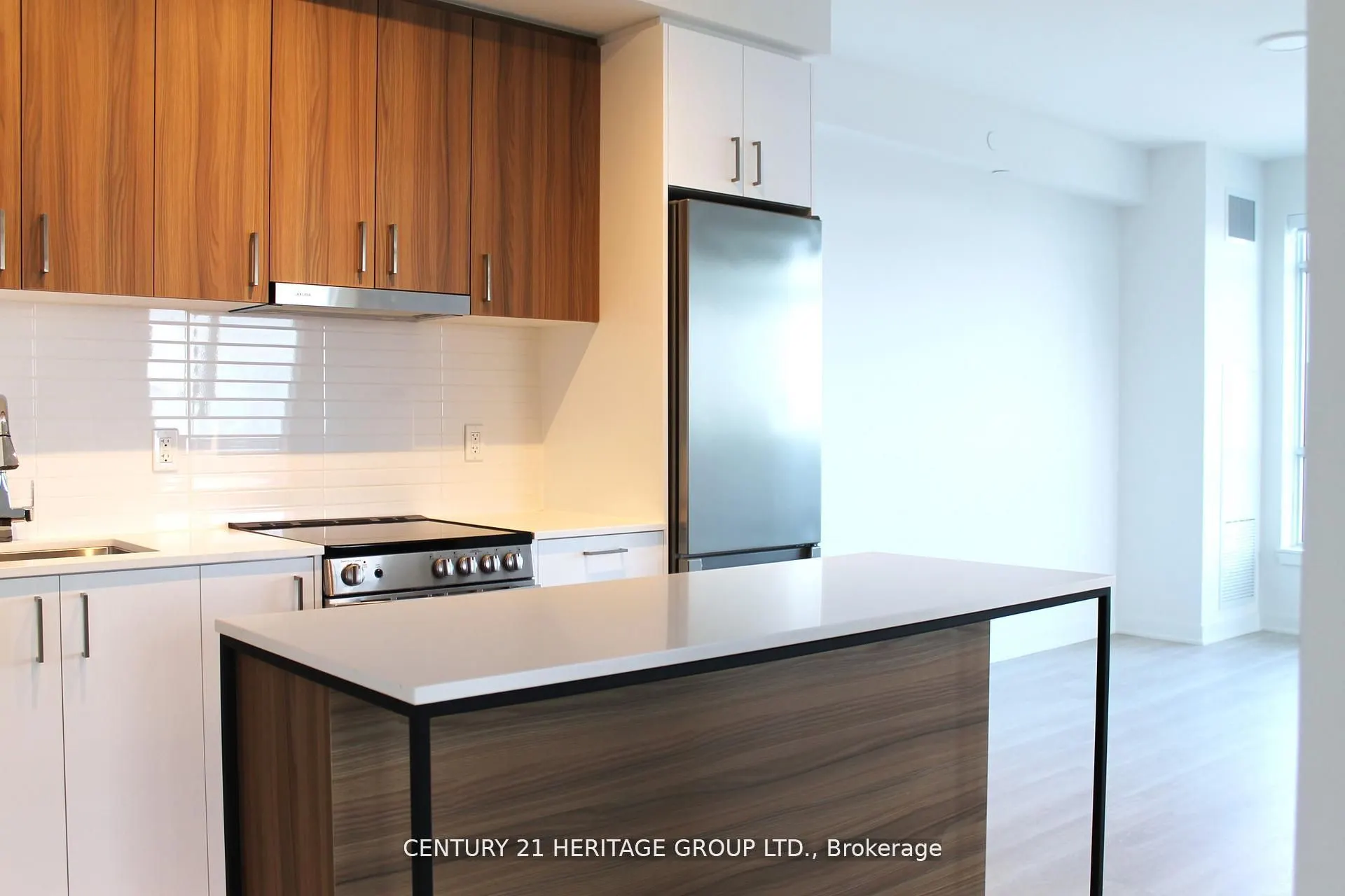 30 Upper Mall Way #A3410