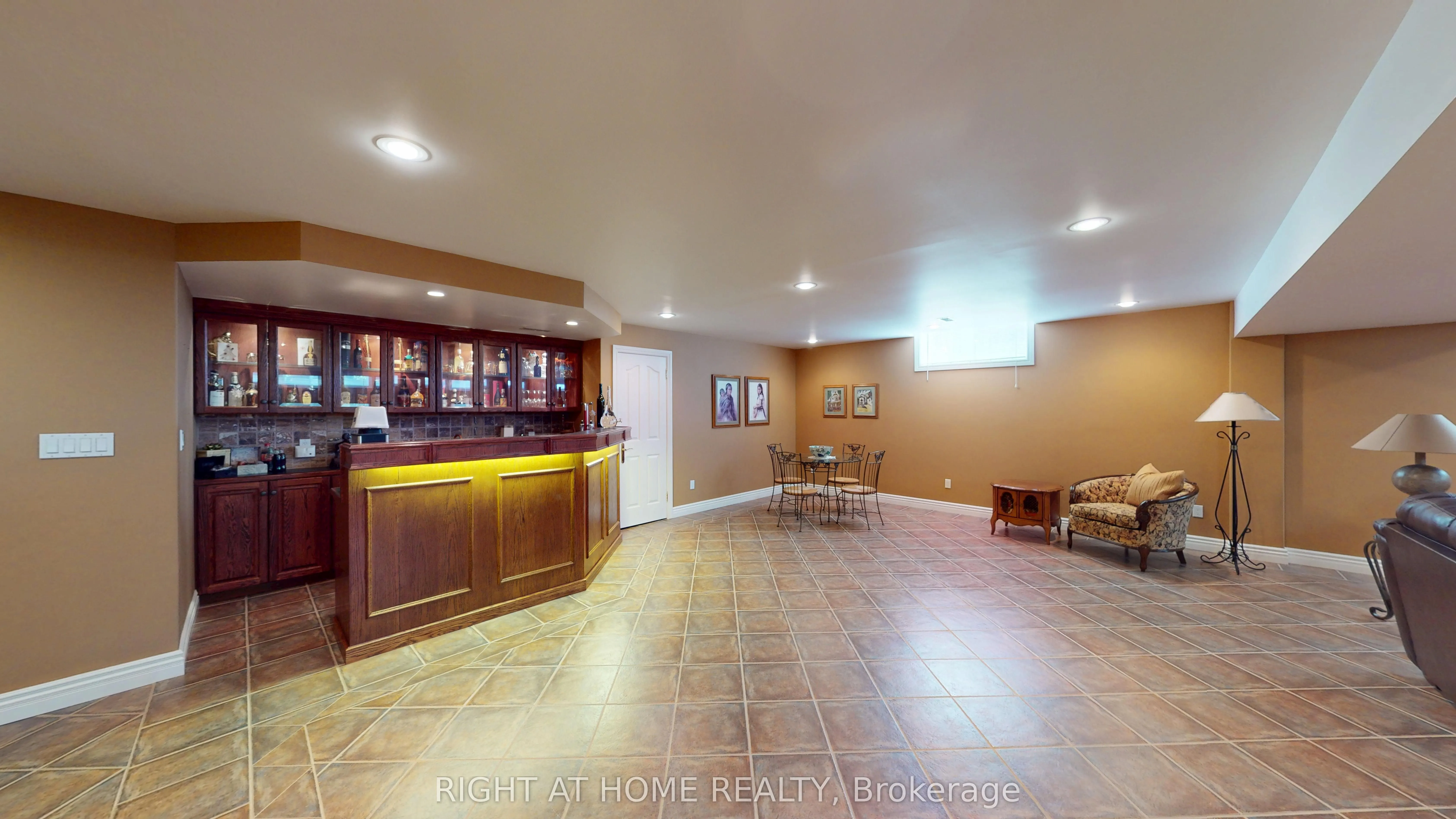 35 Golfview Boulevard