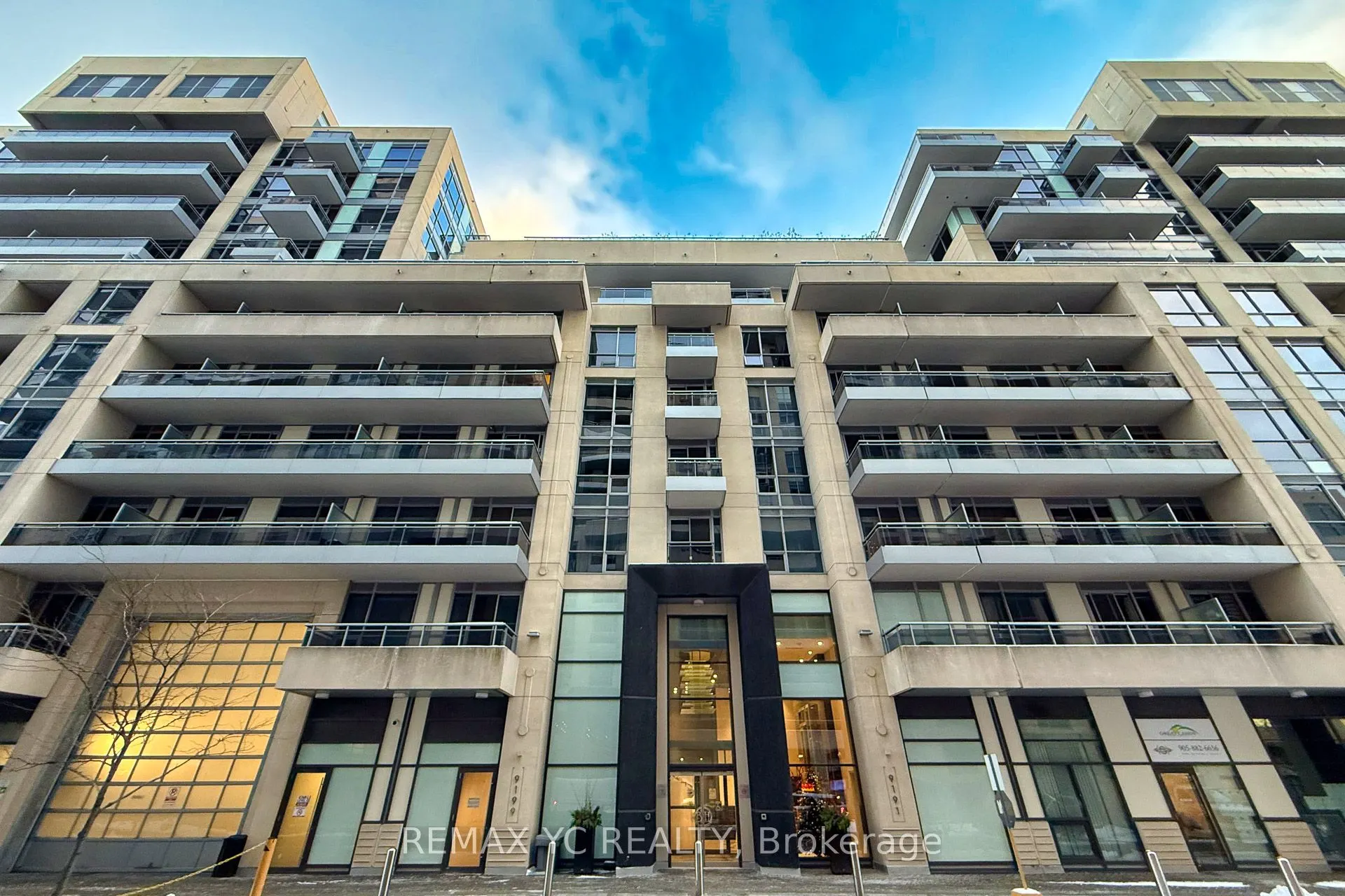 9191 Yonge Street #201