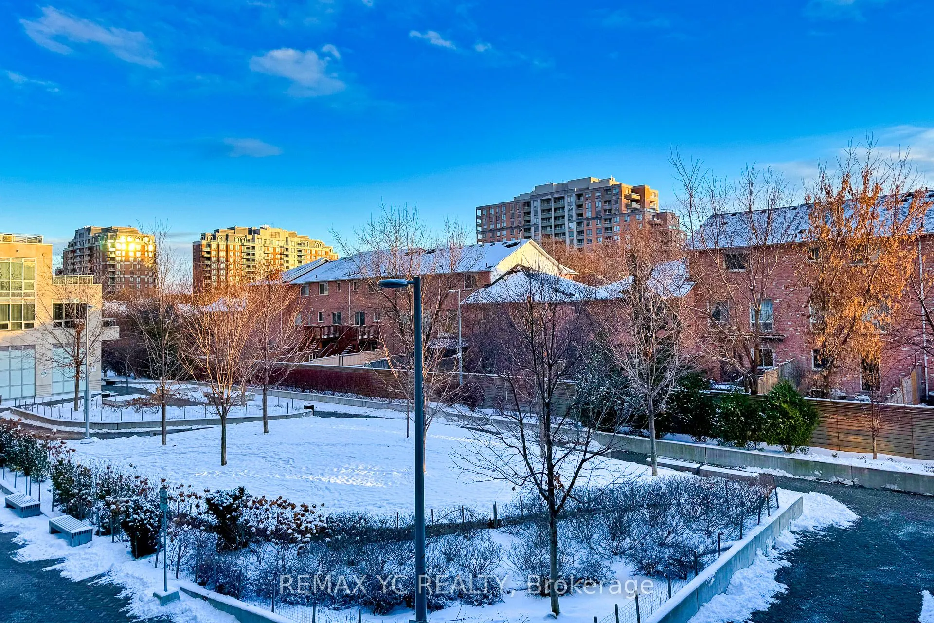 9191 Yonge Street #201