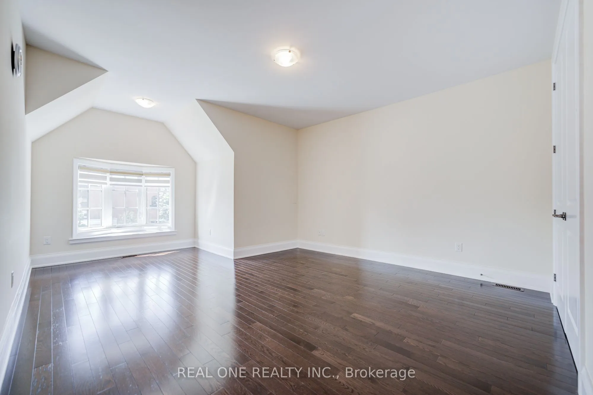 421 Flamingo Road