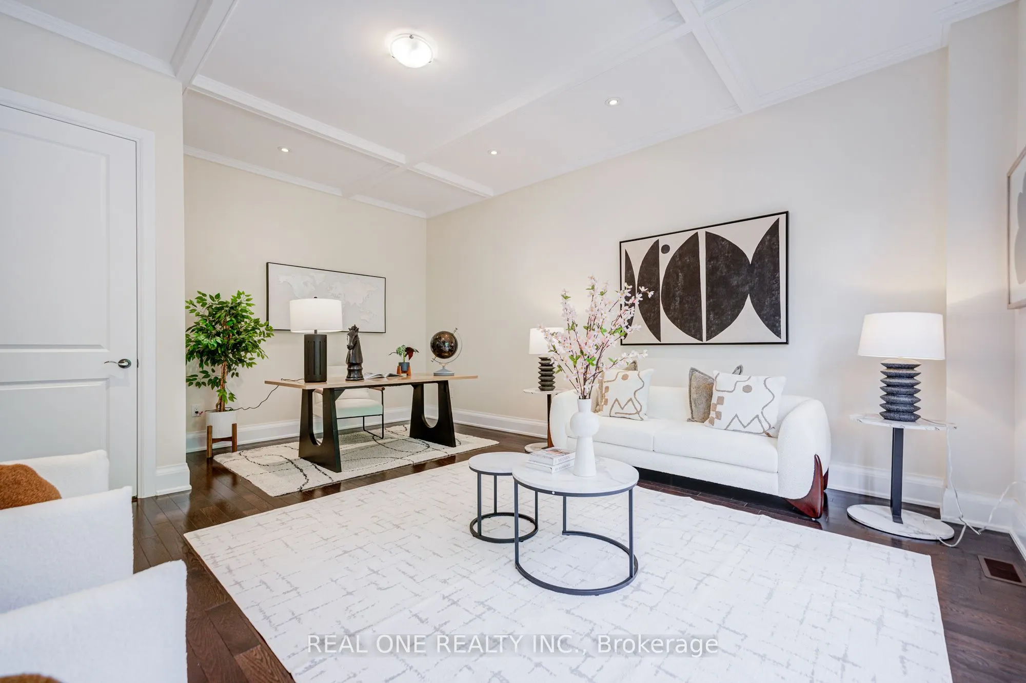 421 Flamingo Road