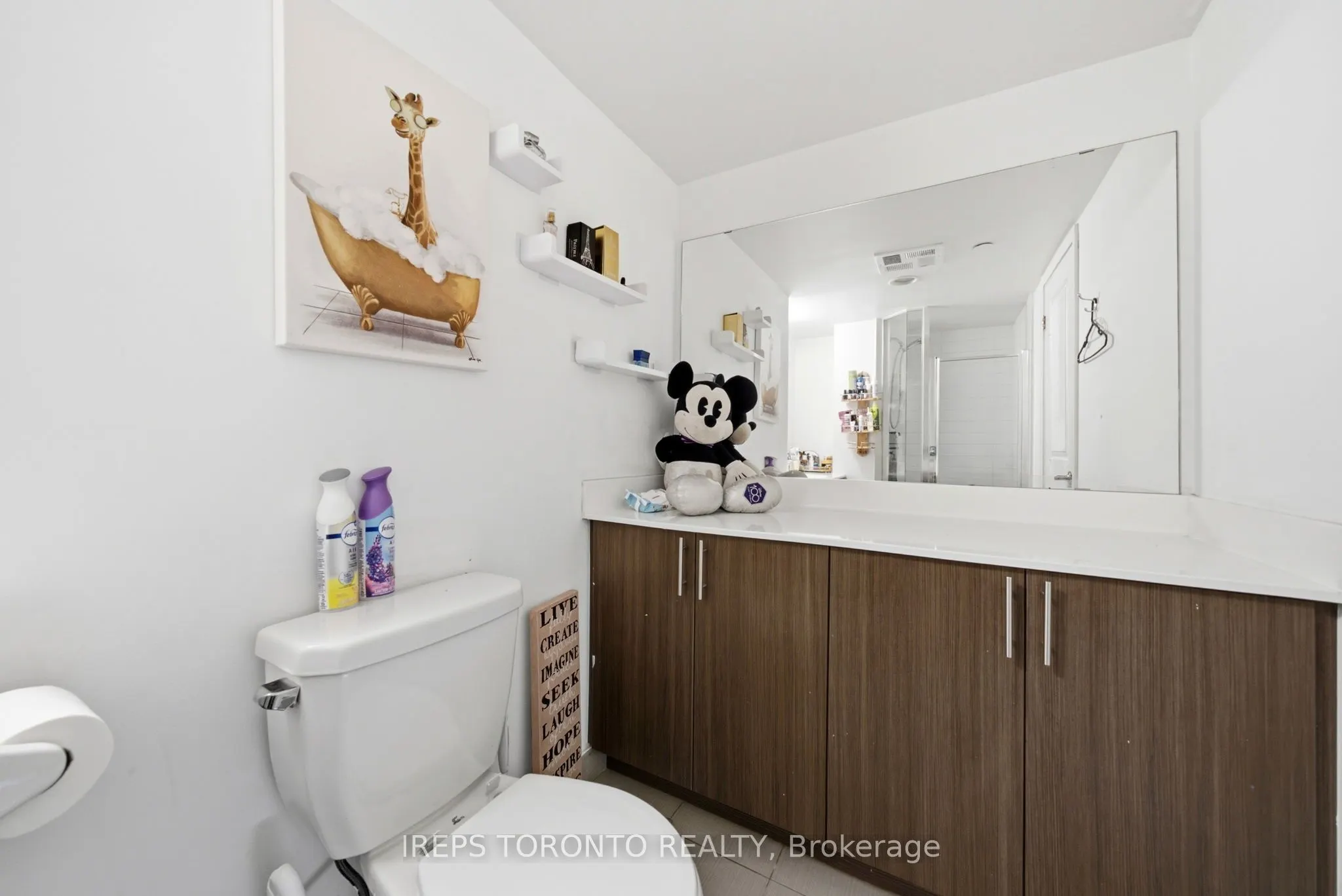 75 Norman Bethune Avenue #209