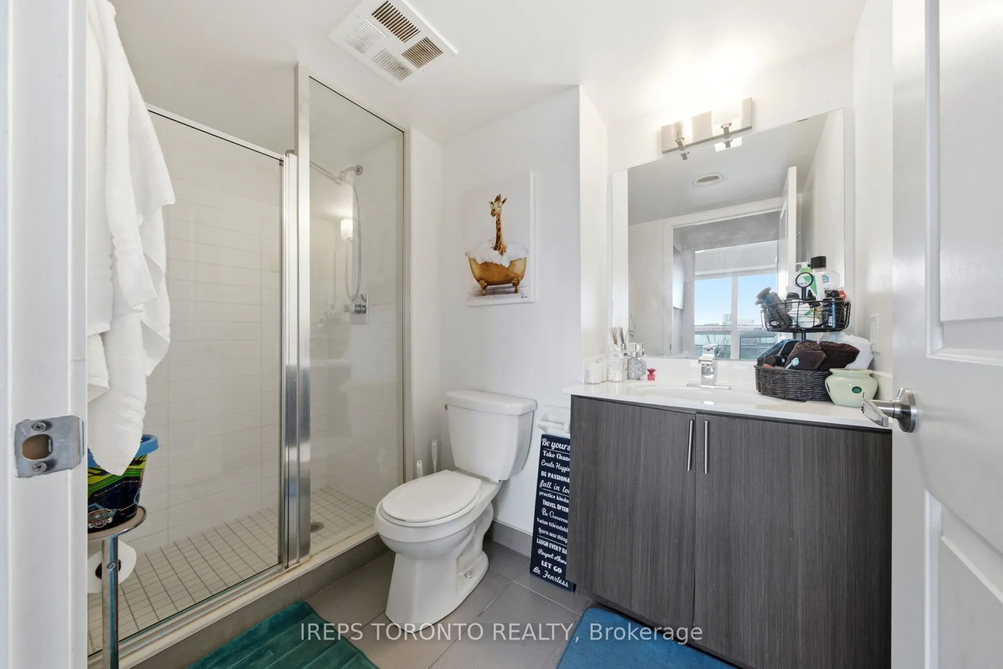 75 Norman Bethune Avenue #209