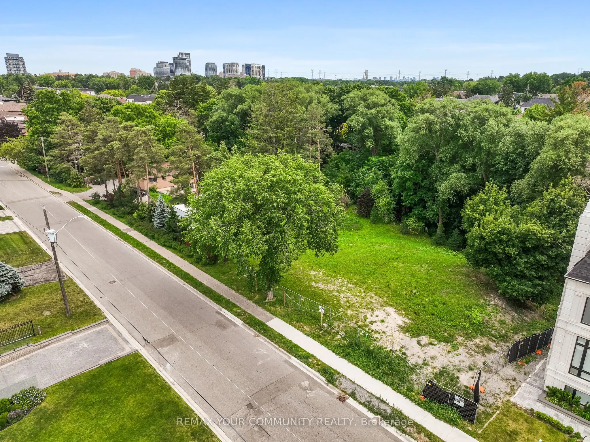 7 Birch Avenue W