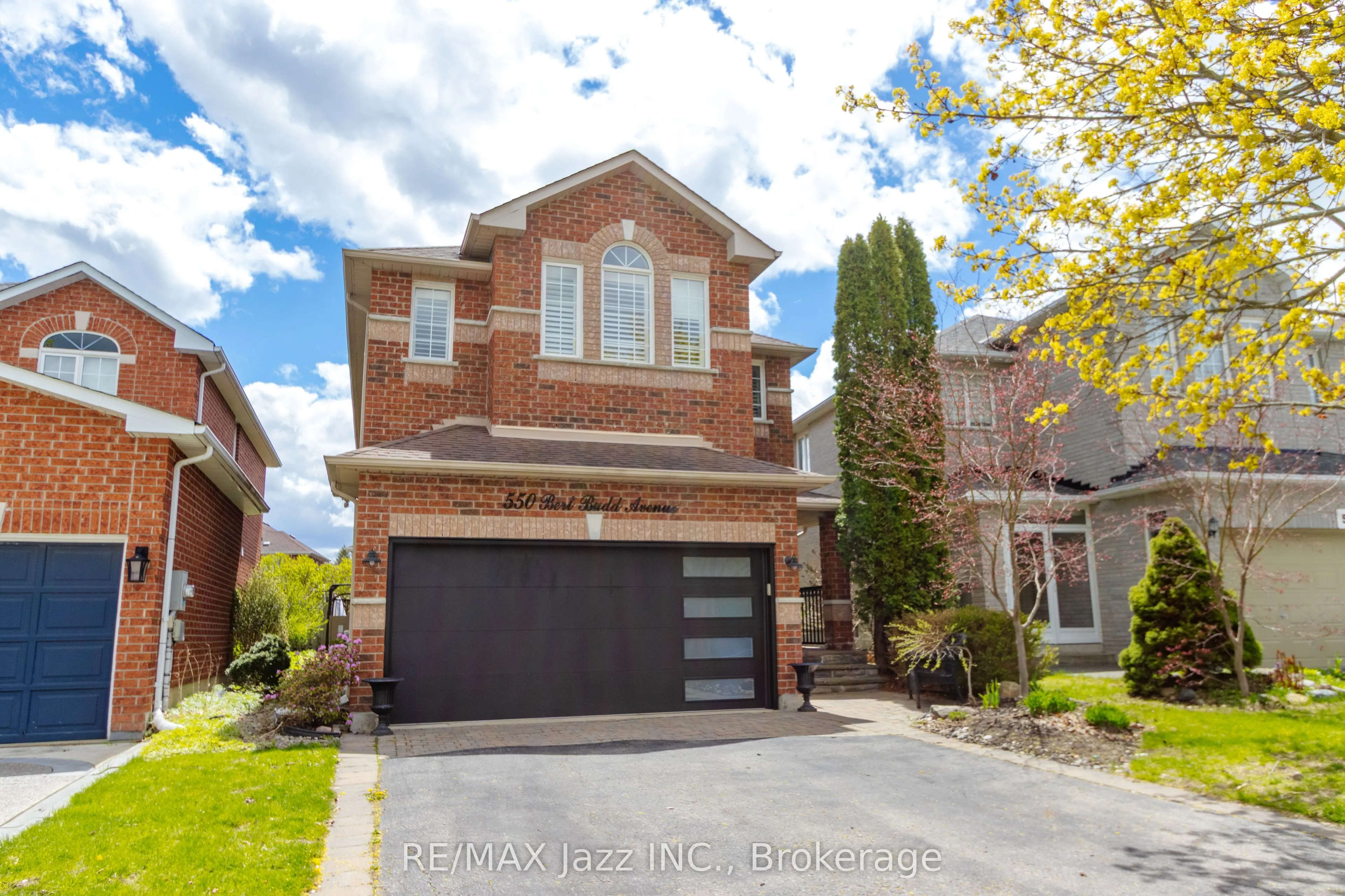 550 Bert Budd Avenue