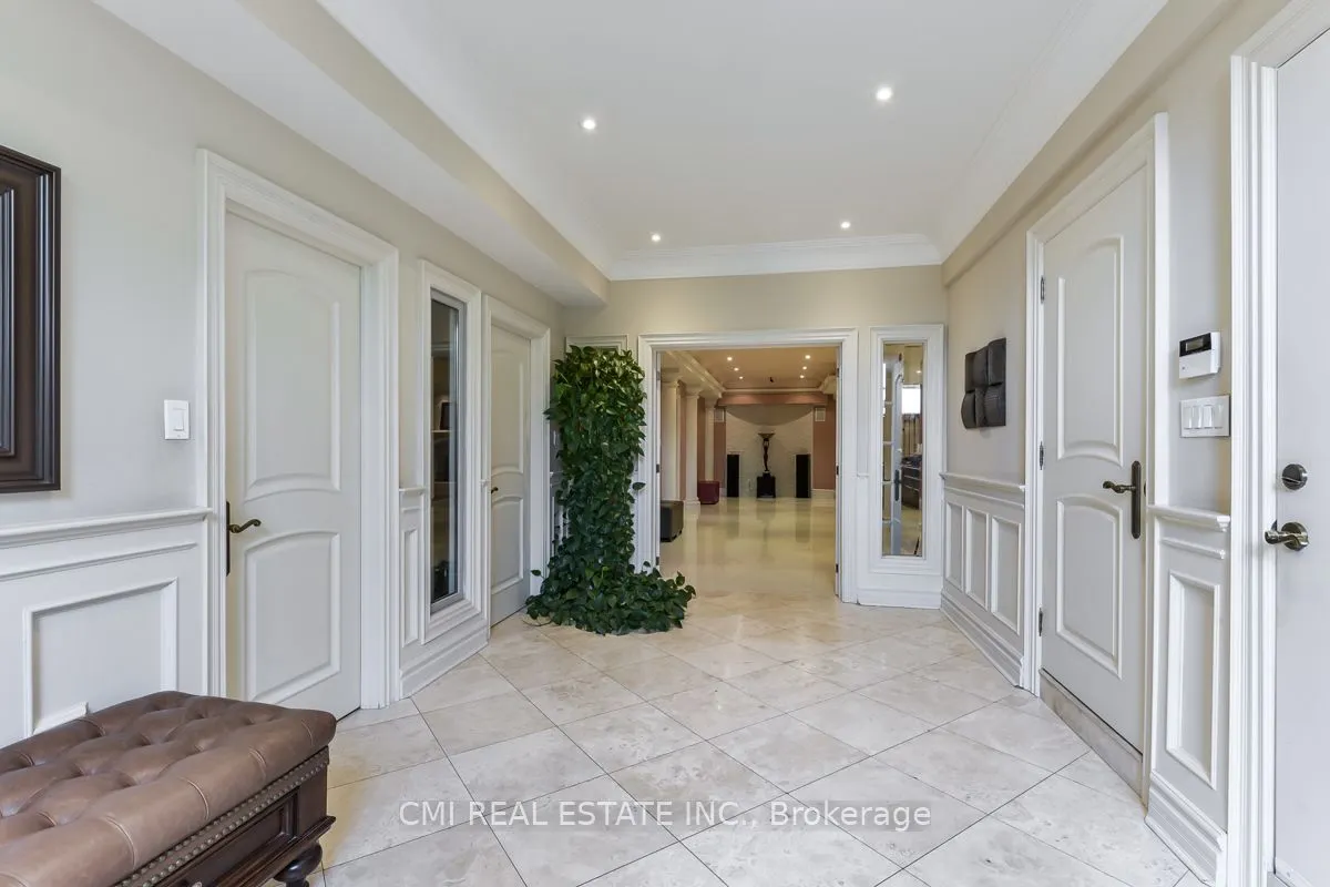776 Woodland Acres Crescent