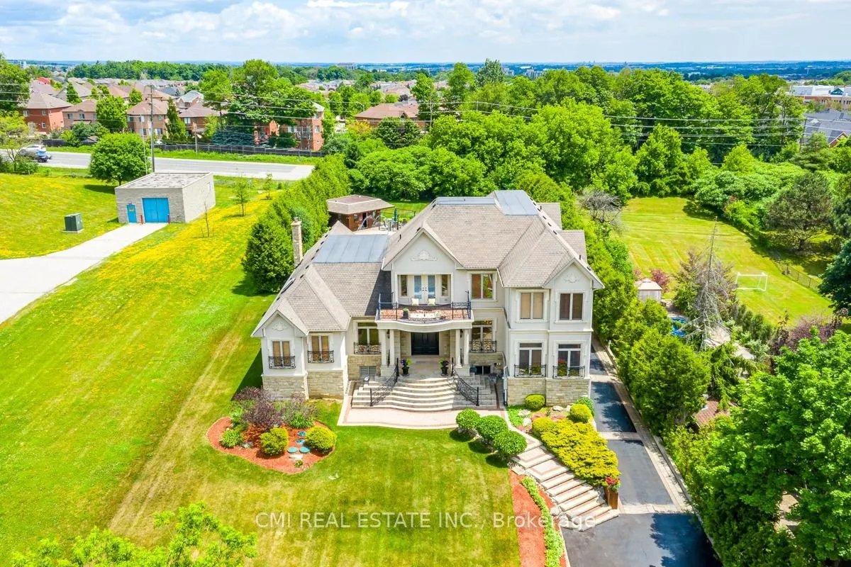 776 Woodland Acres Crescent