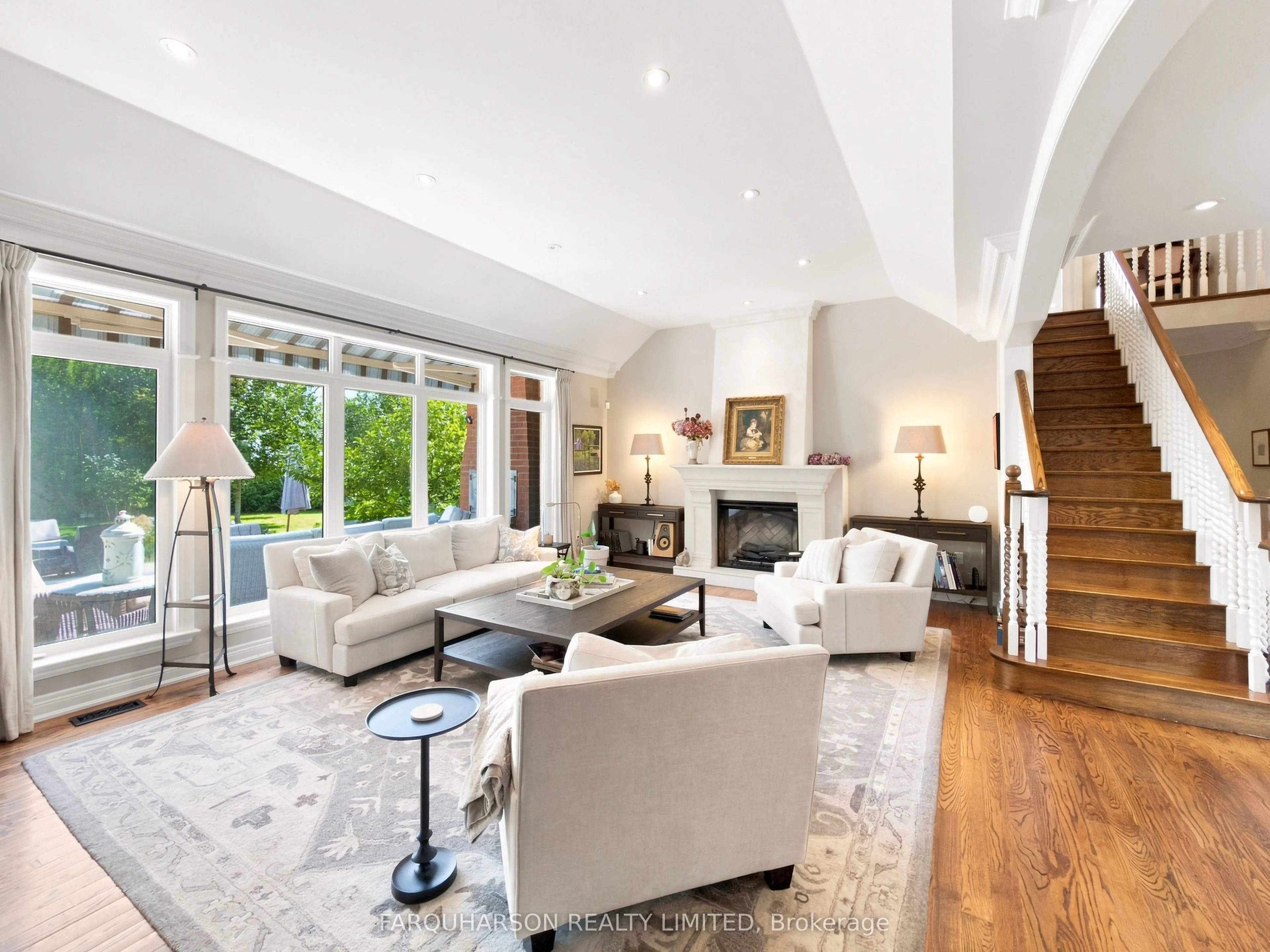 10 Earl Cook Drive