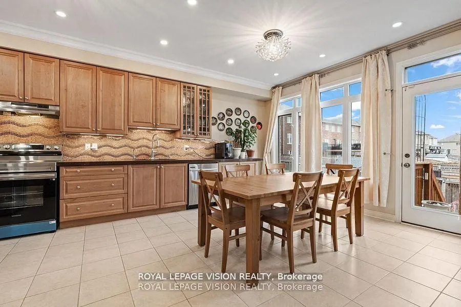 41 Treetops Boulevard