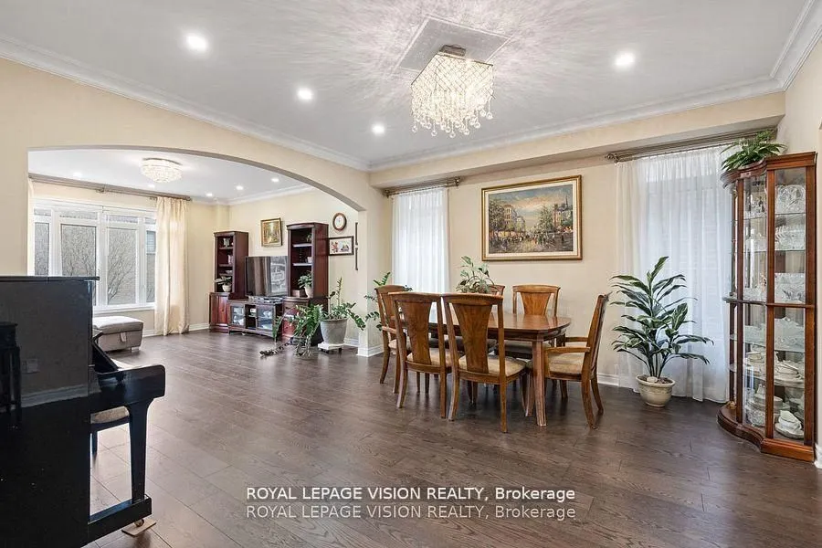 41 Treetops Boulevard