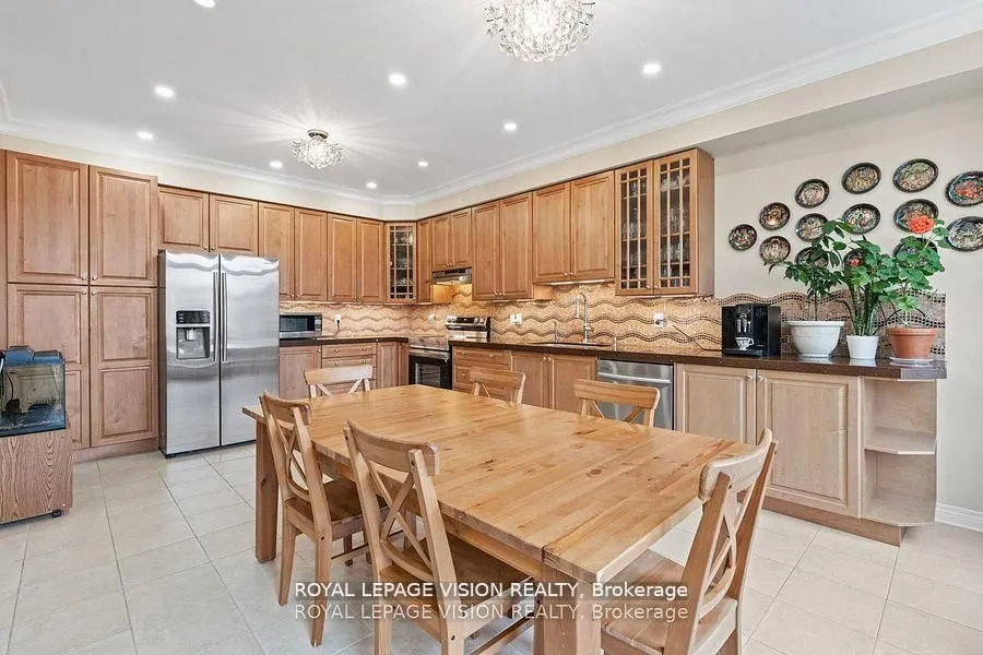 41 Treetops Boulevard