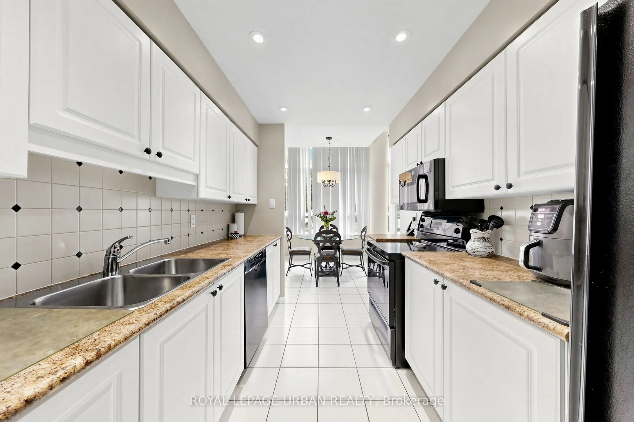 11 Townsgate Drive #110