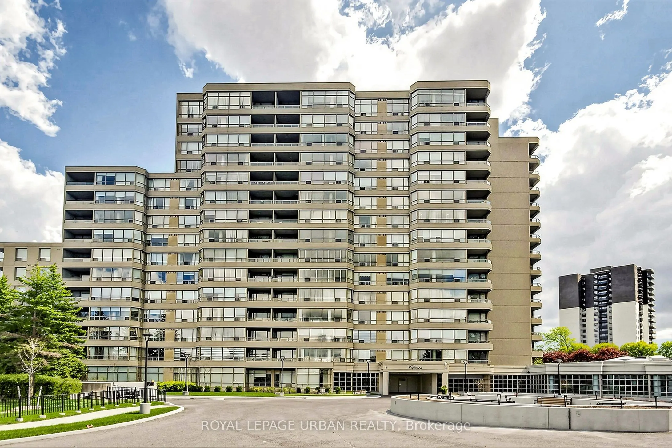 11 Townsgate Drive #110