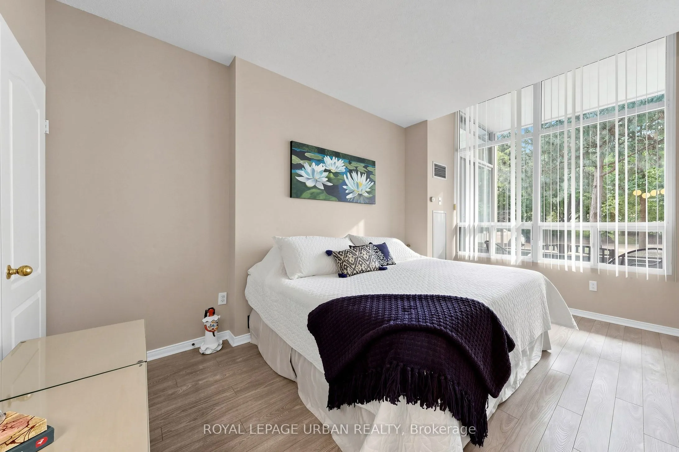 11 Townsgate Drive #110