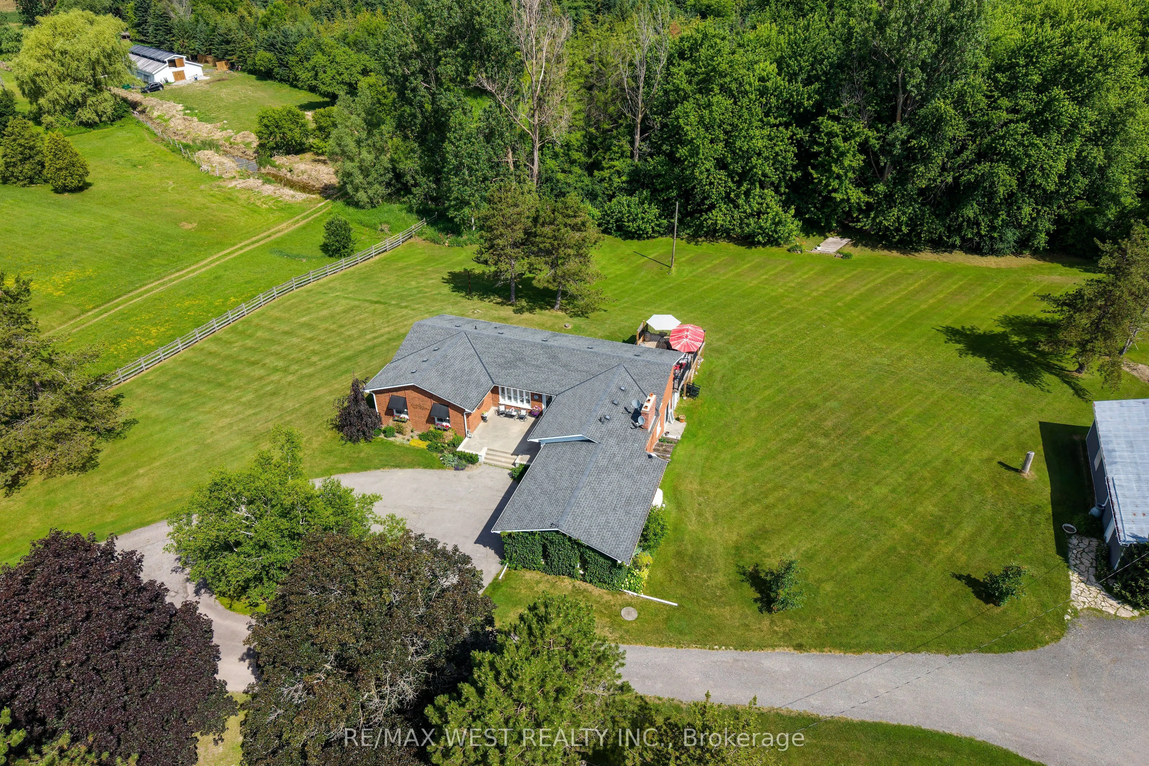7324 Highway 9 Road