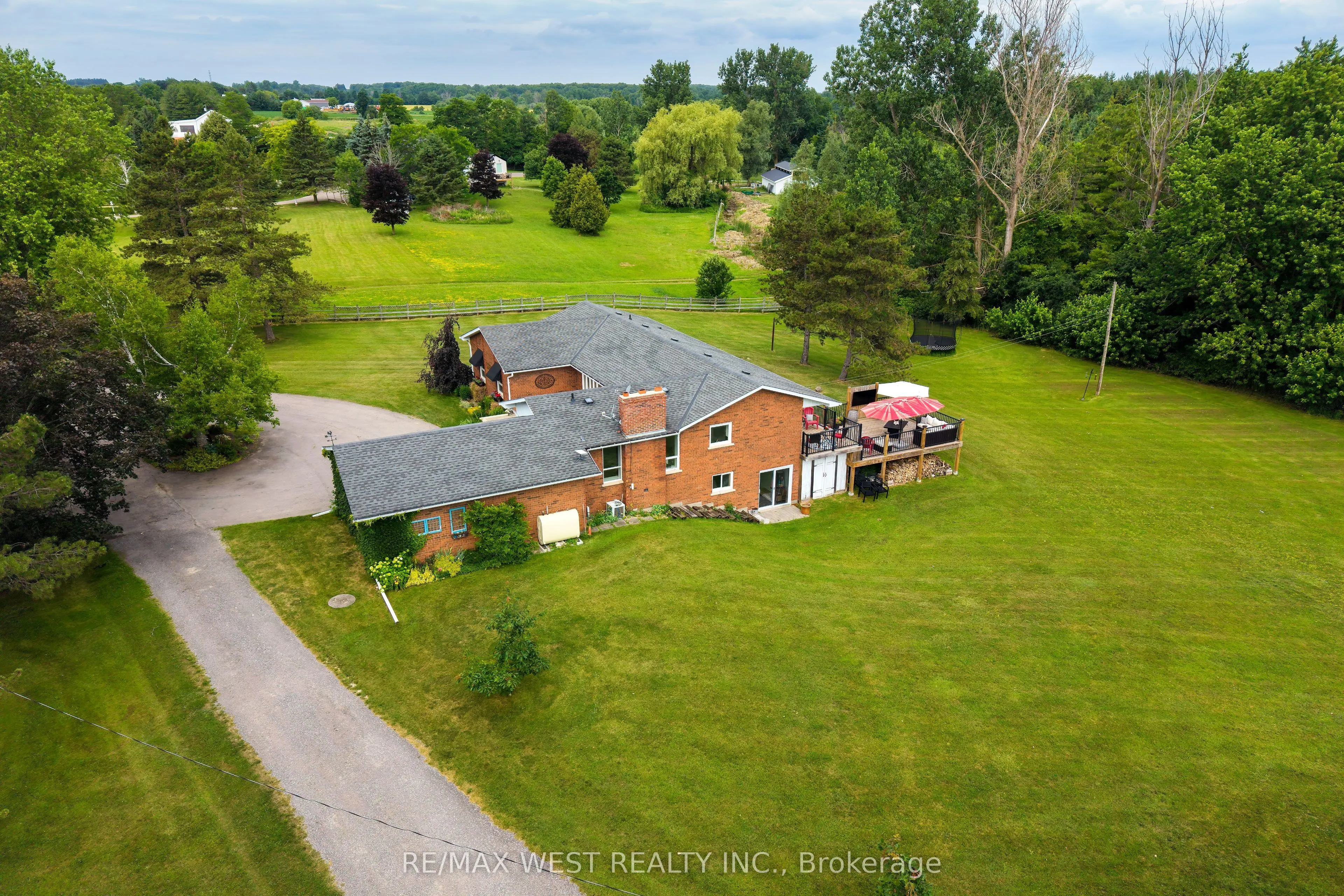 7324 Highway 9 Road