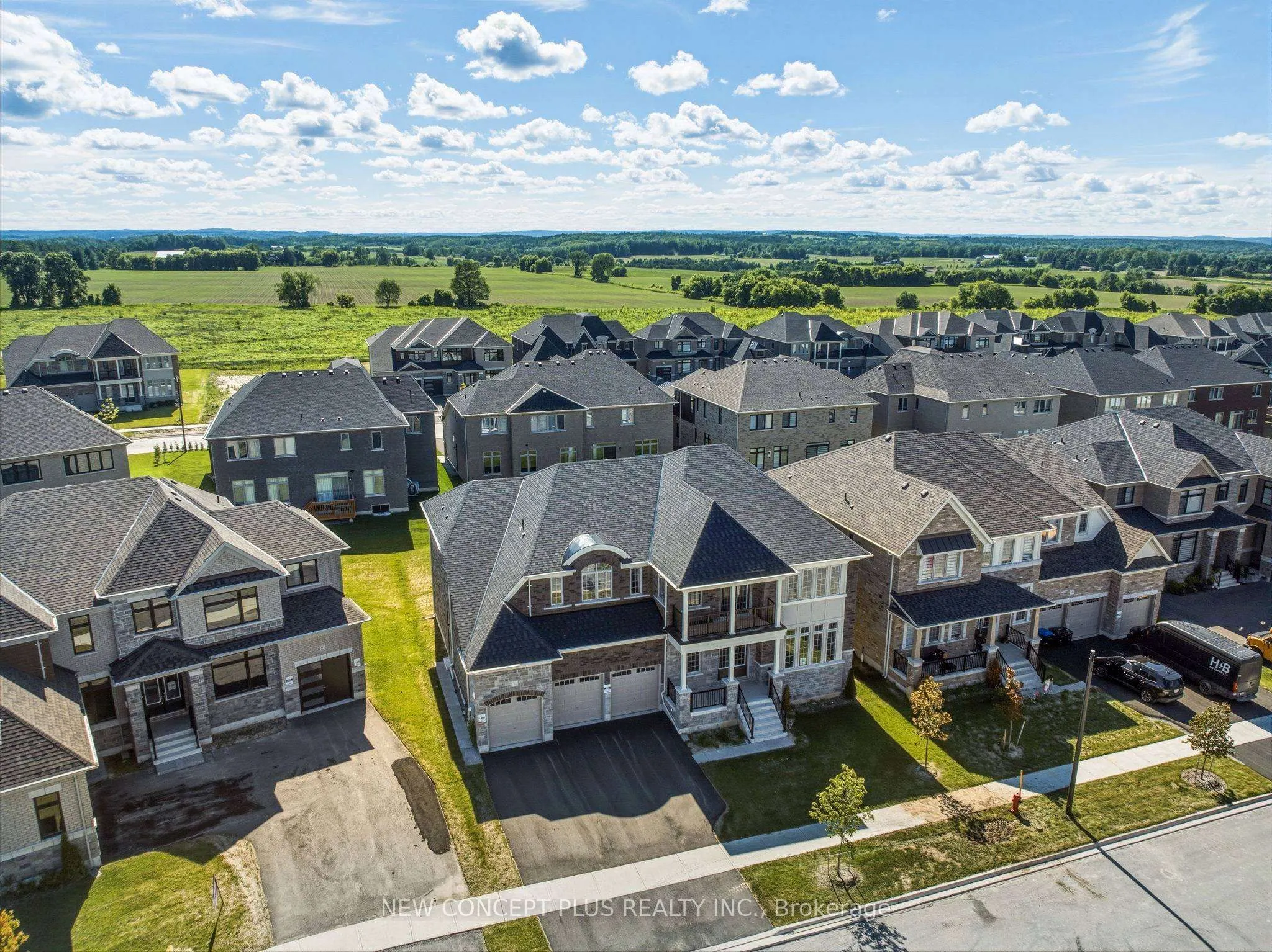 24 Twinleaf Crescent