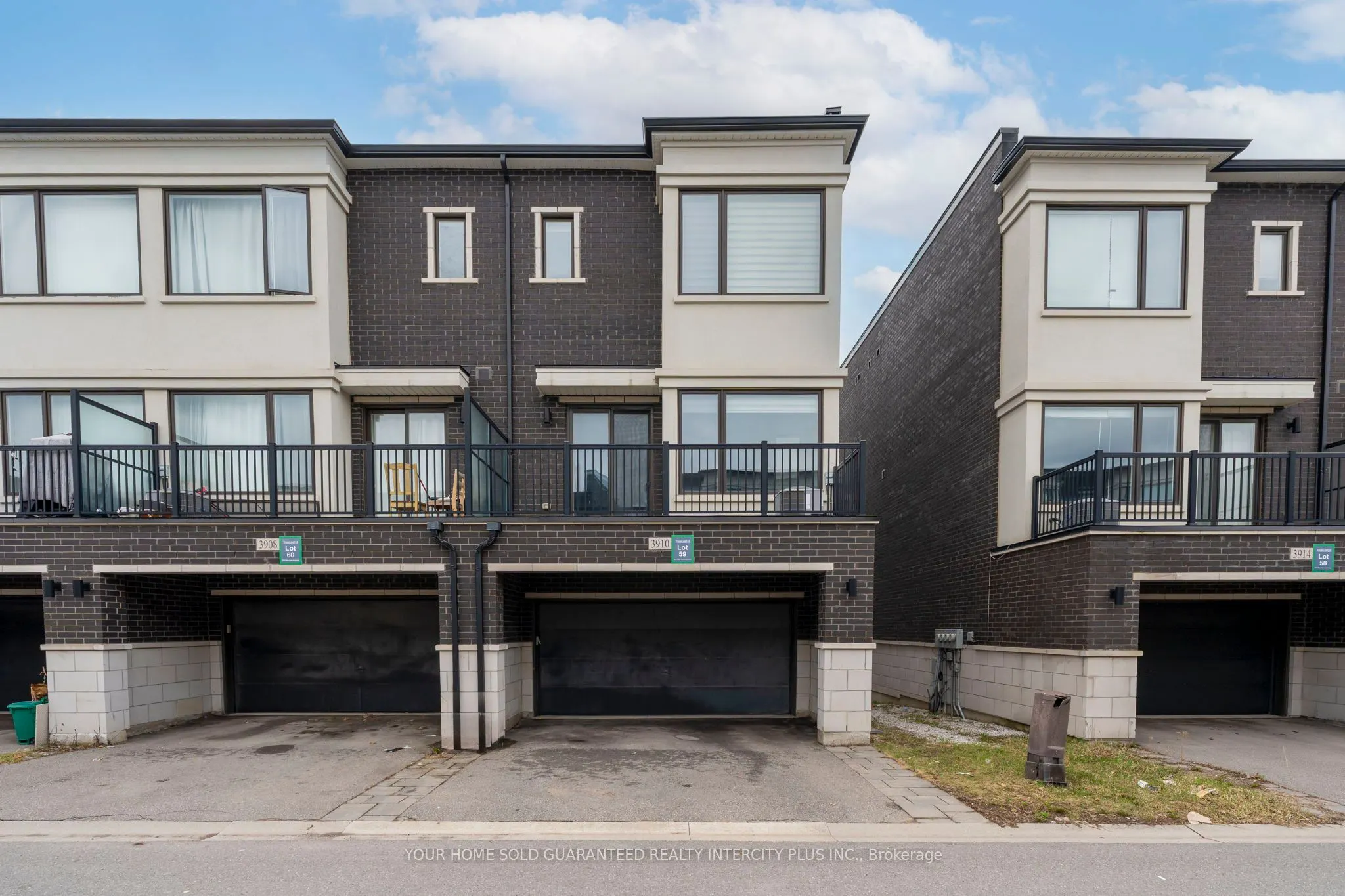 3910 Major Mackenzie Drive
