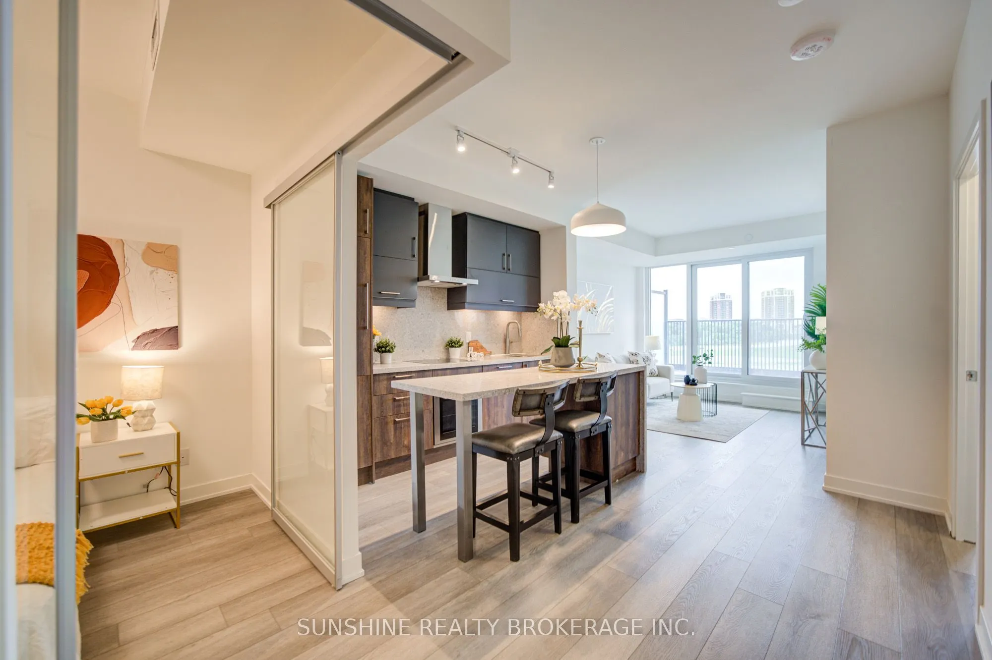 38 Simcoe Promenade #311