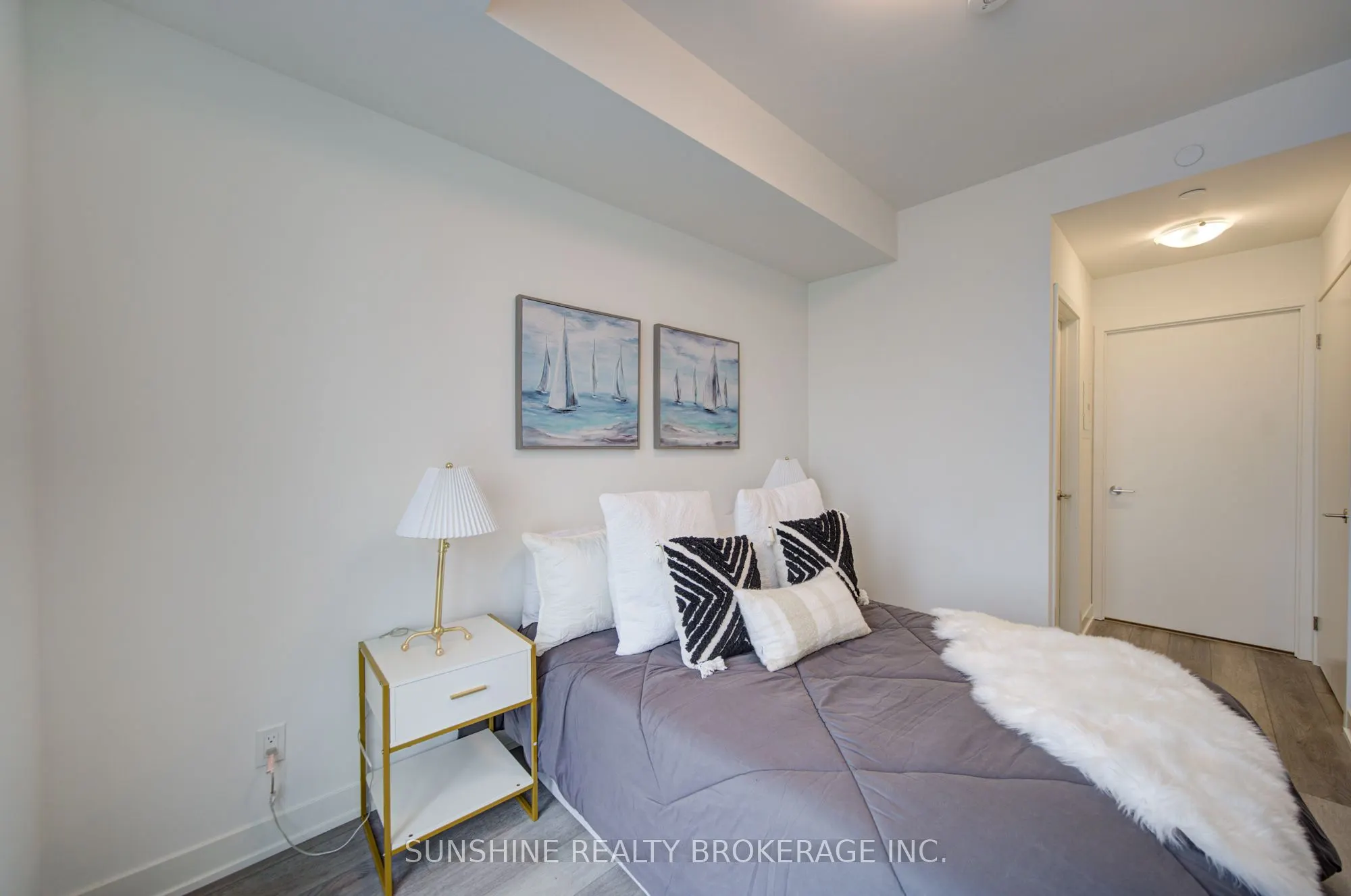 38 Simcoe Promenade #311