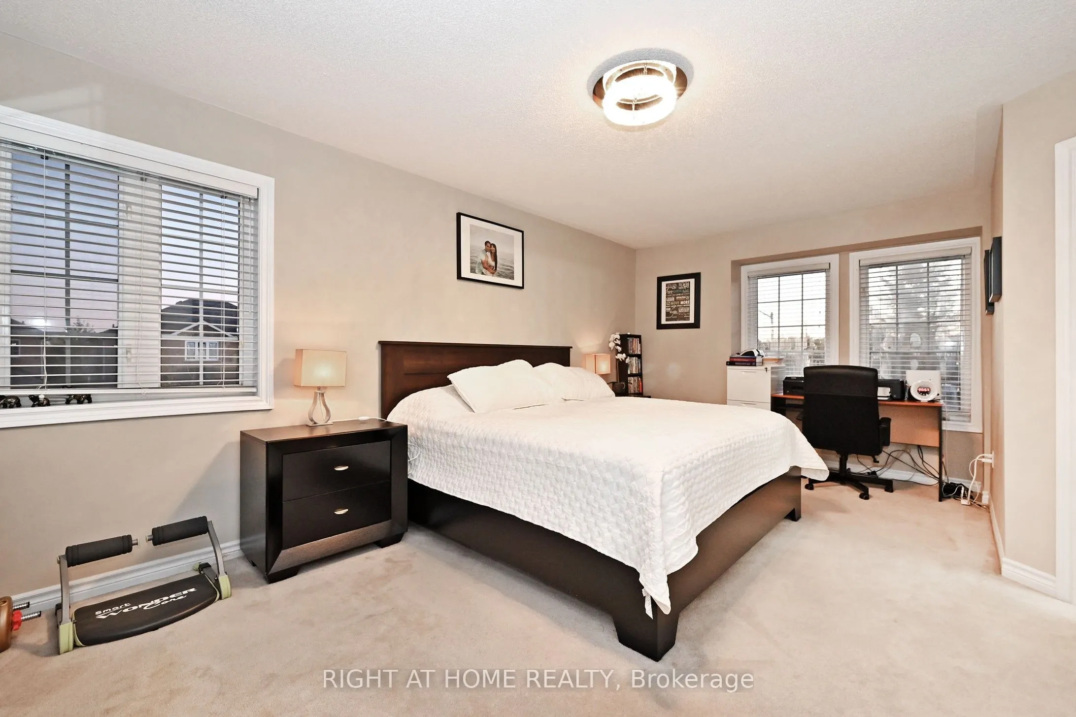 73 Bloomgate Crescent