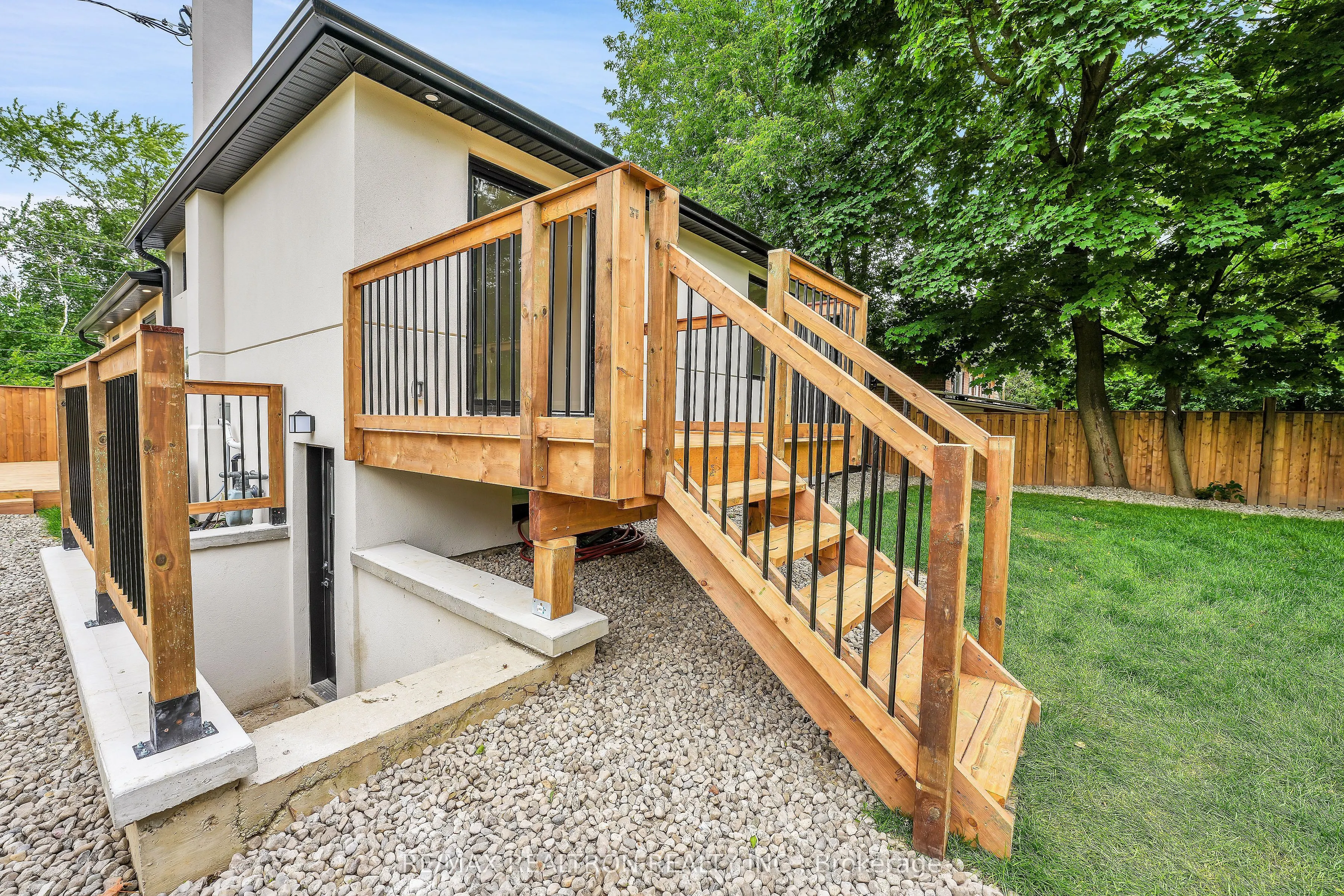105 Murray Drive