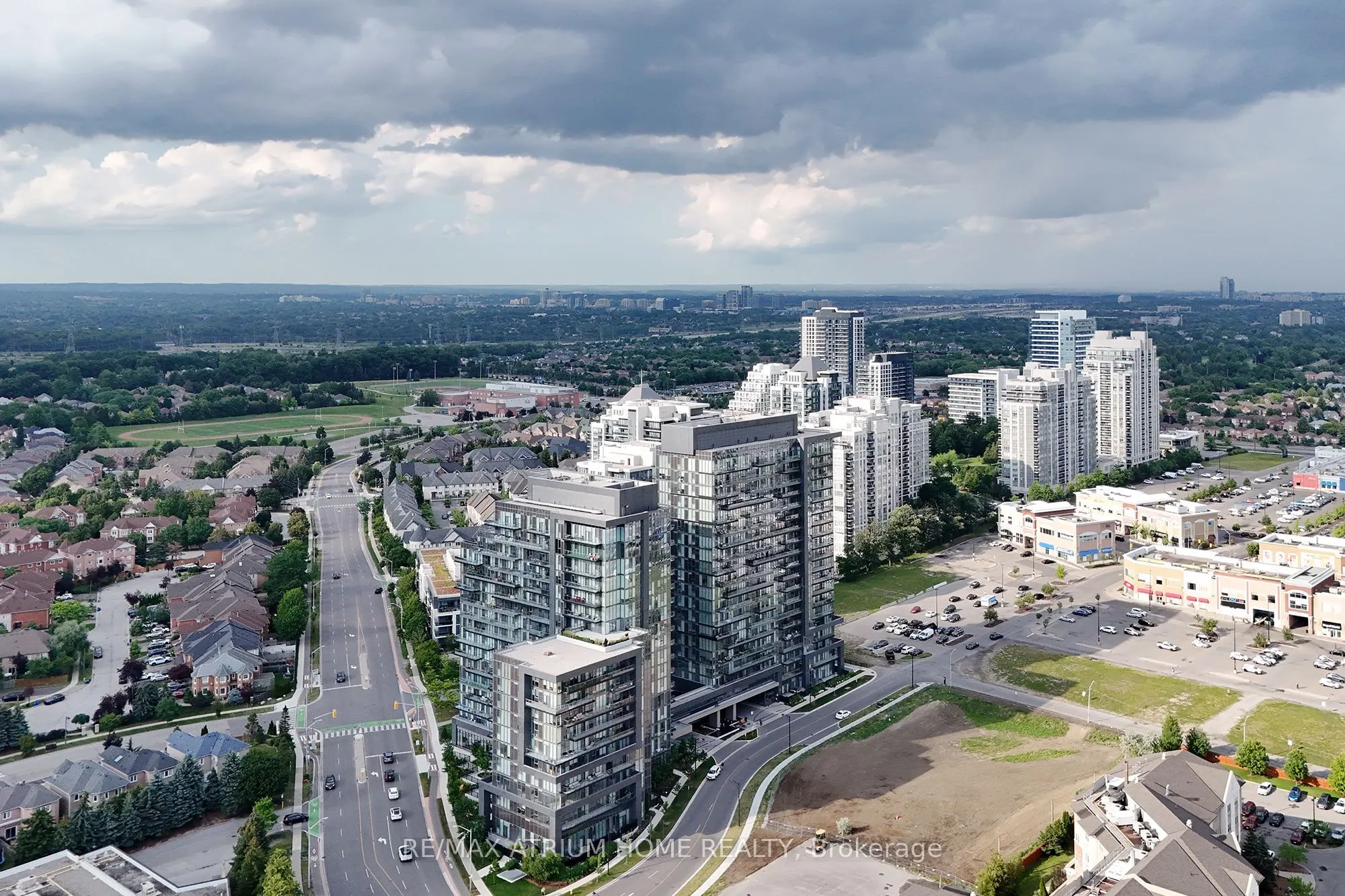 10 Gatineau Drive #1004