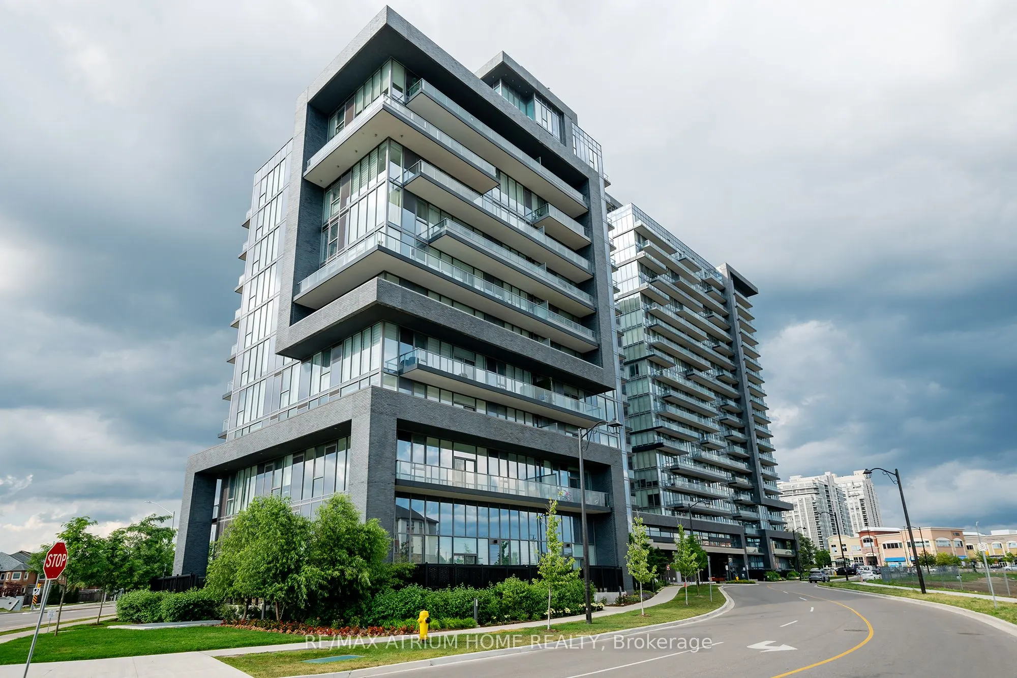 10 Gatineau Drive #1004