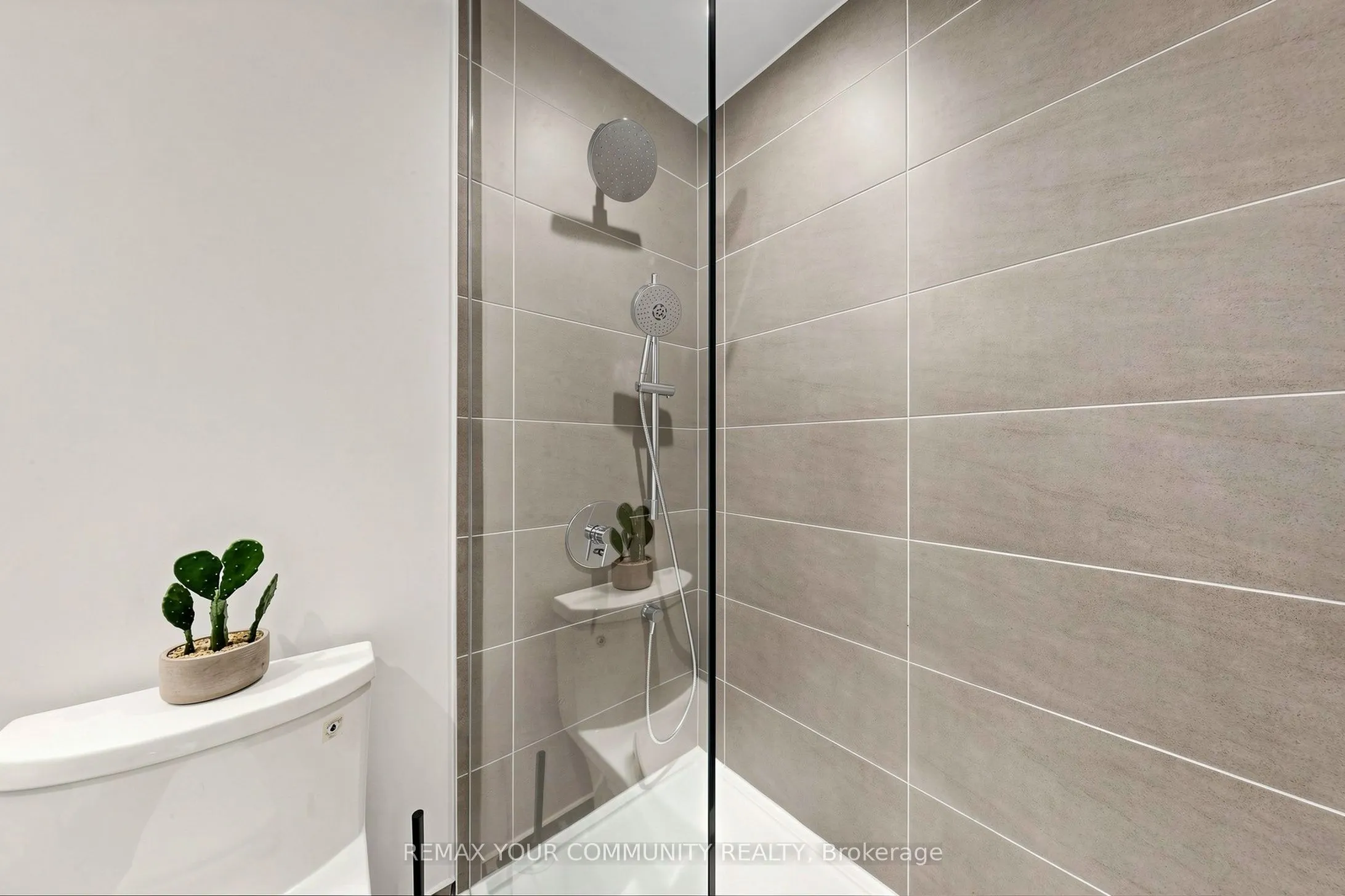 898 Portage Parkway #1503