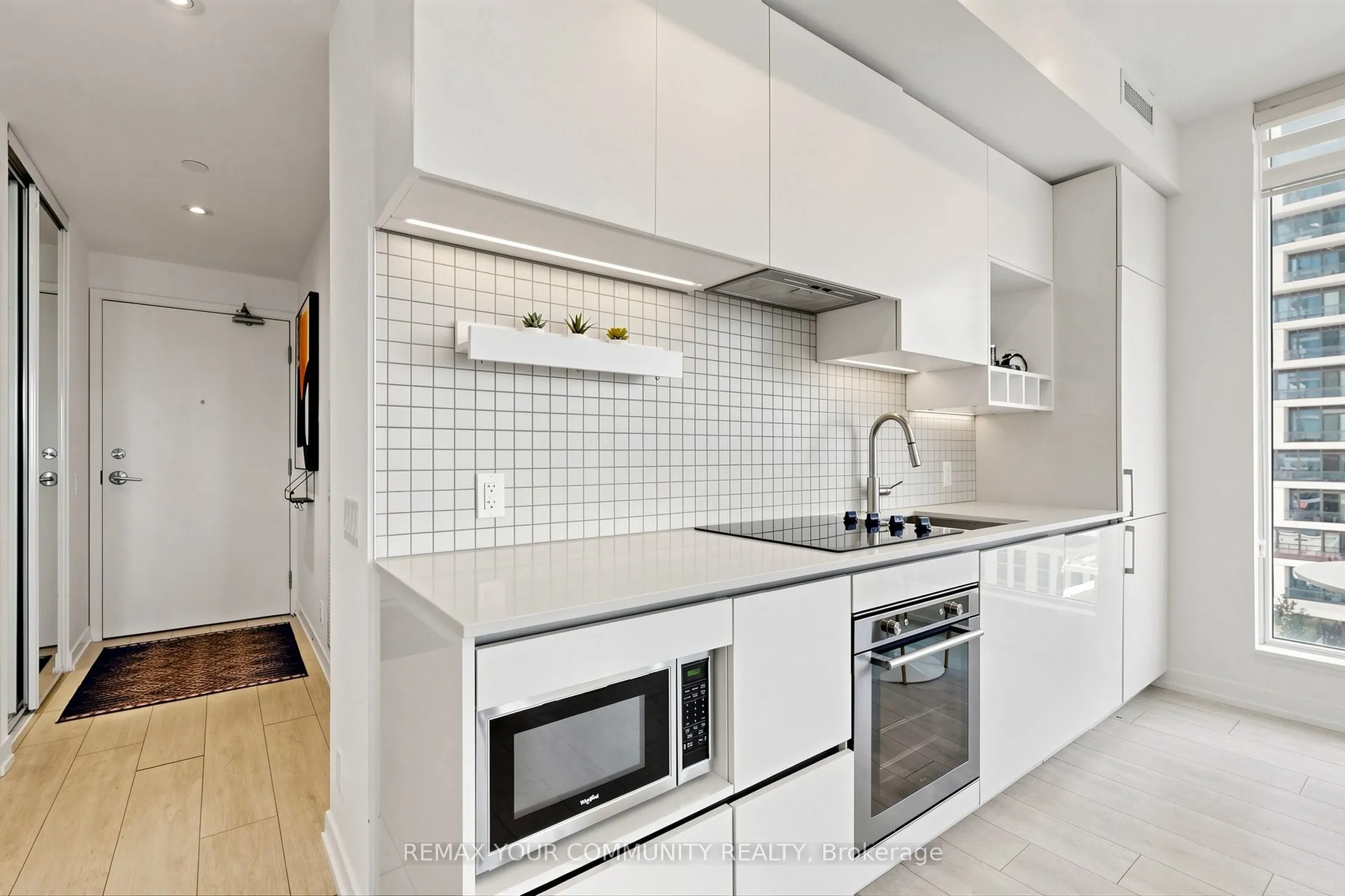 898 Portage Parkway #1503