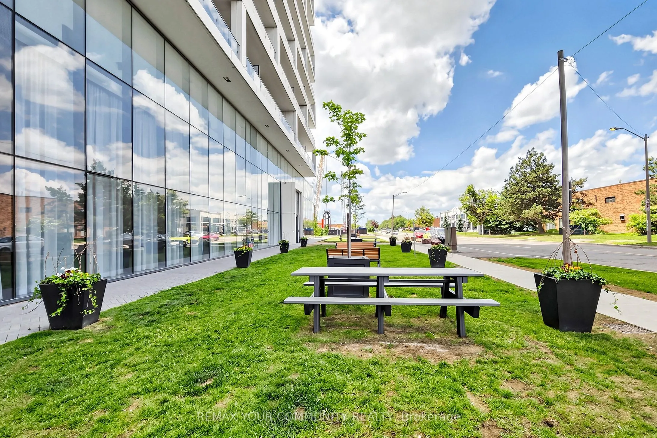 898 Portage Parkway #1503
