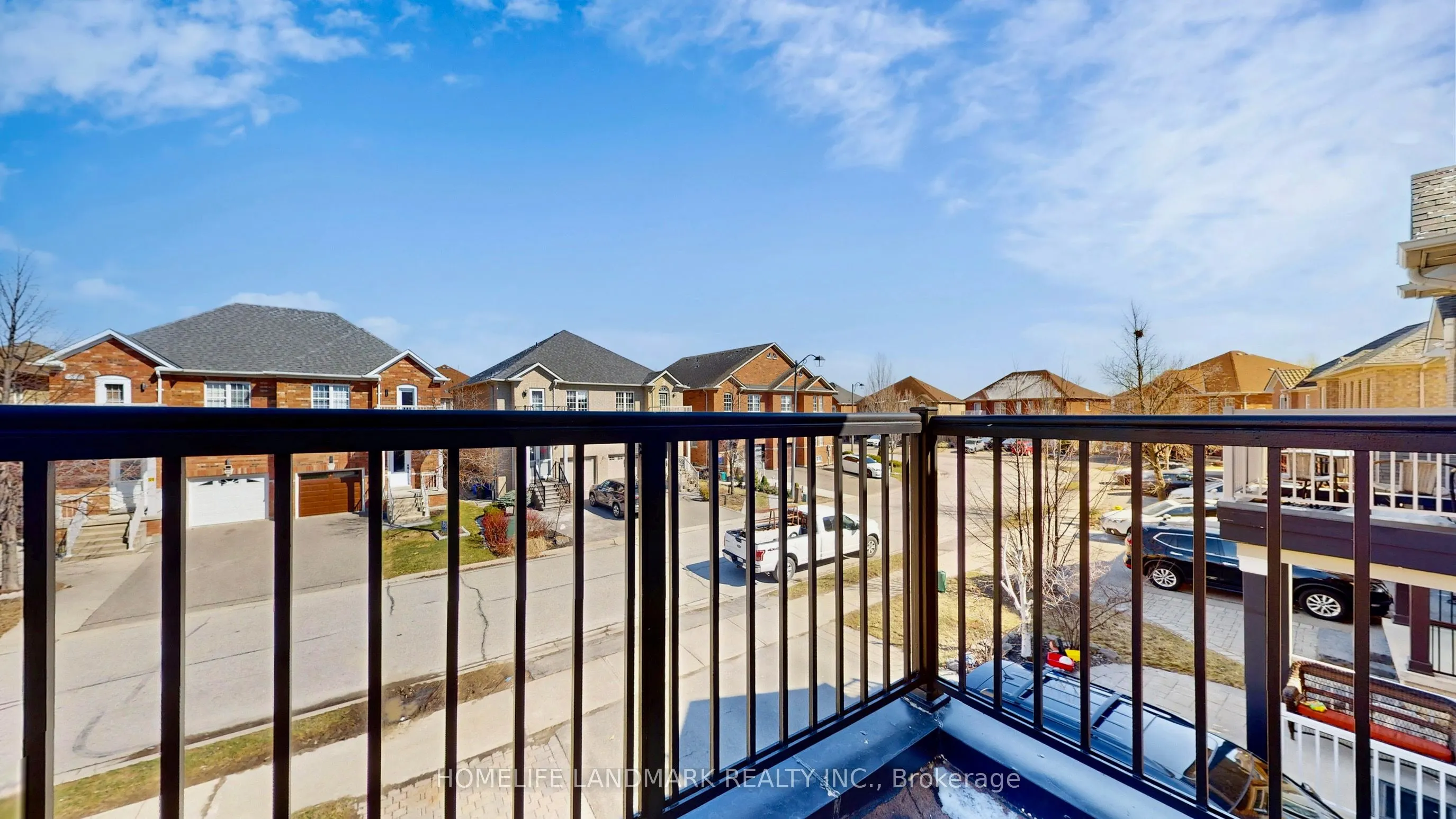 32 Arco Circle