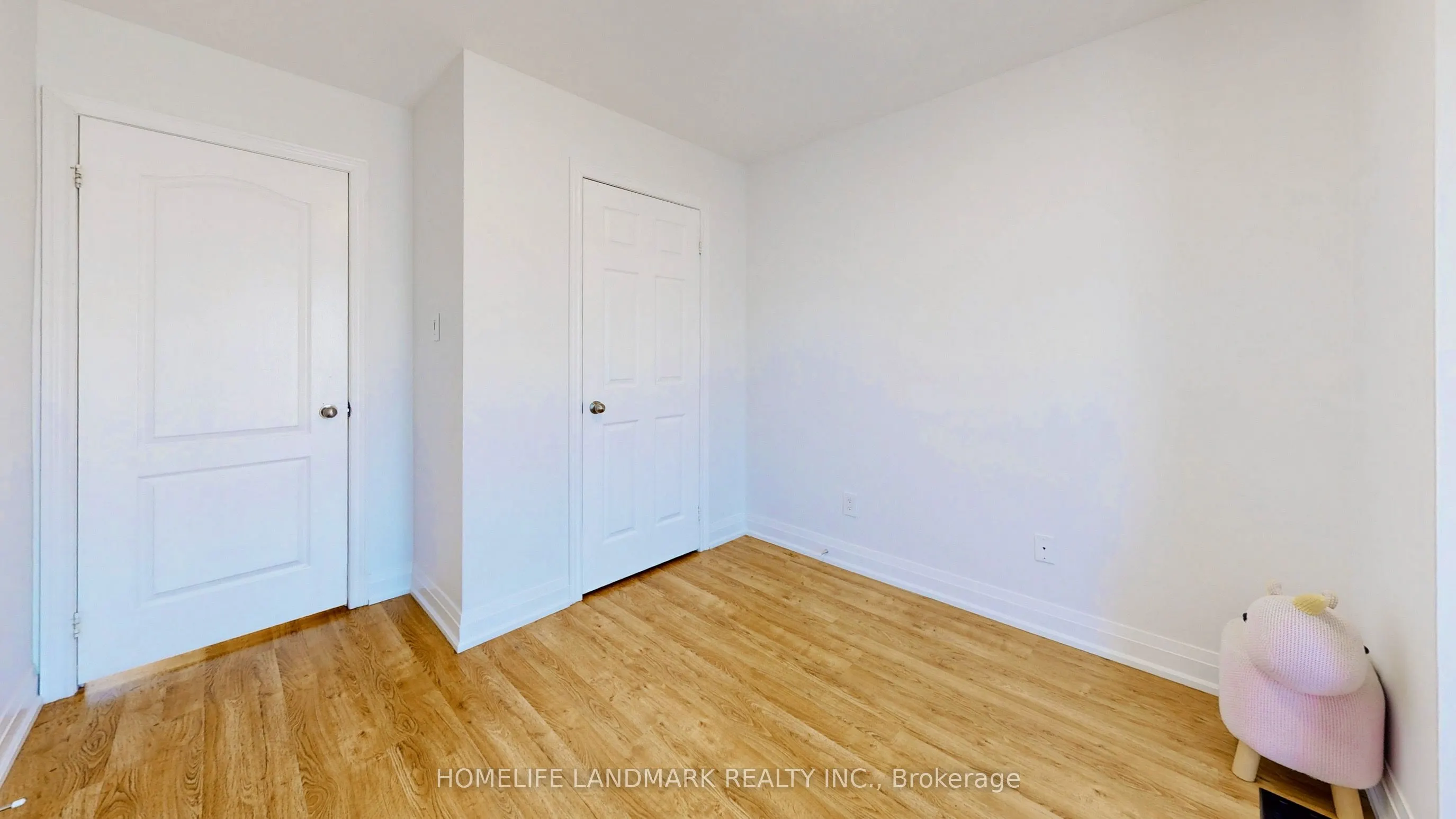 32 Arco Circle