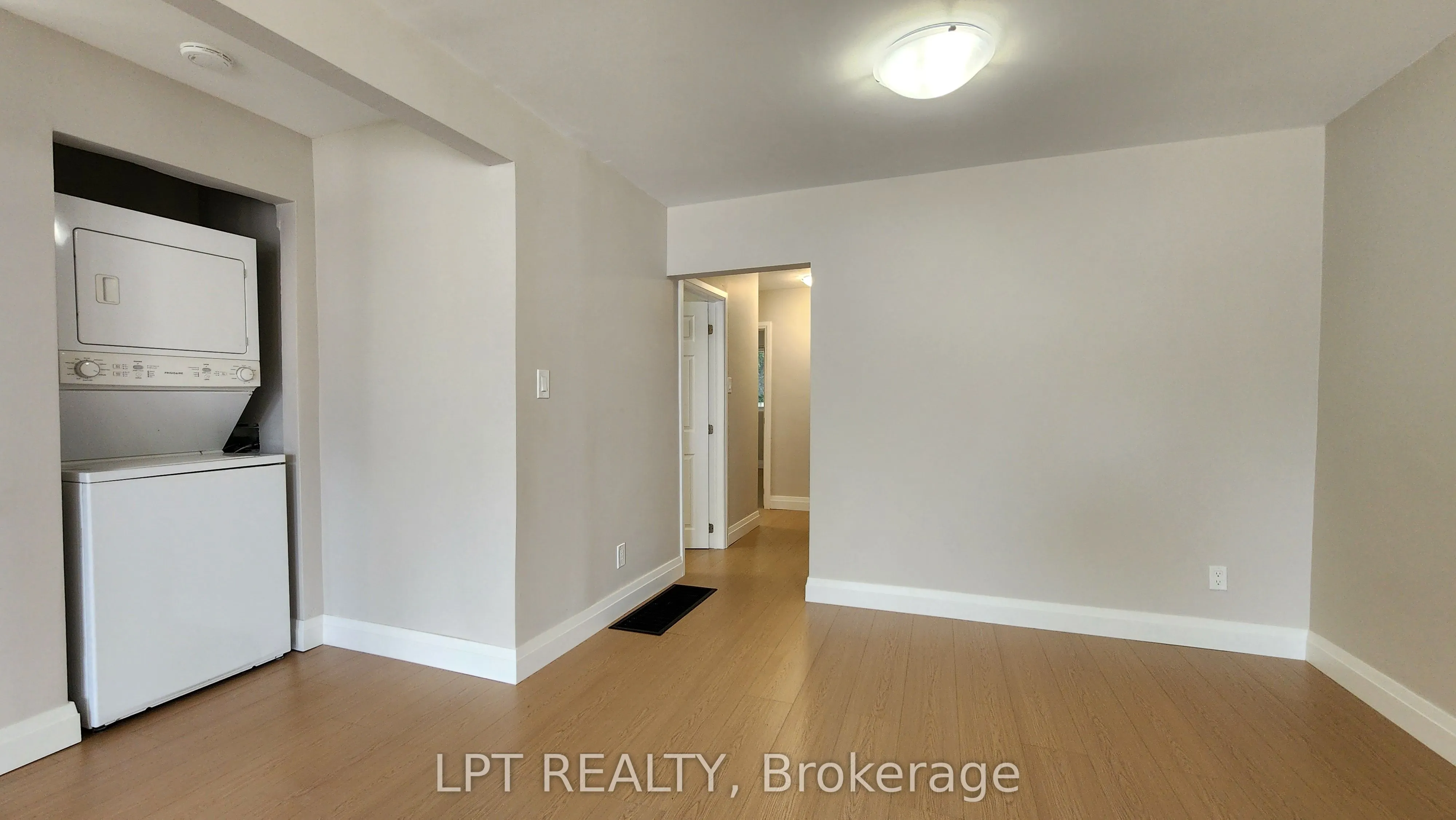 43 Newbury Drive