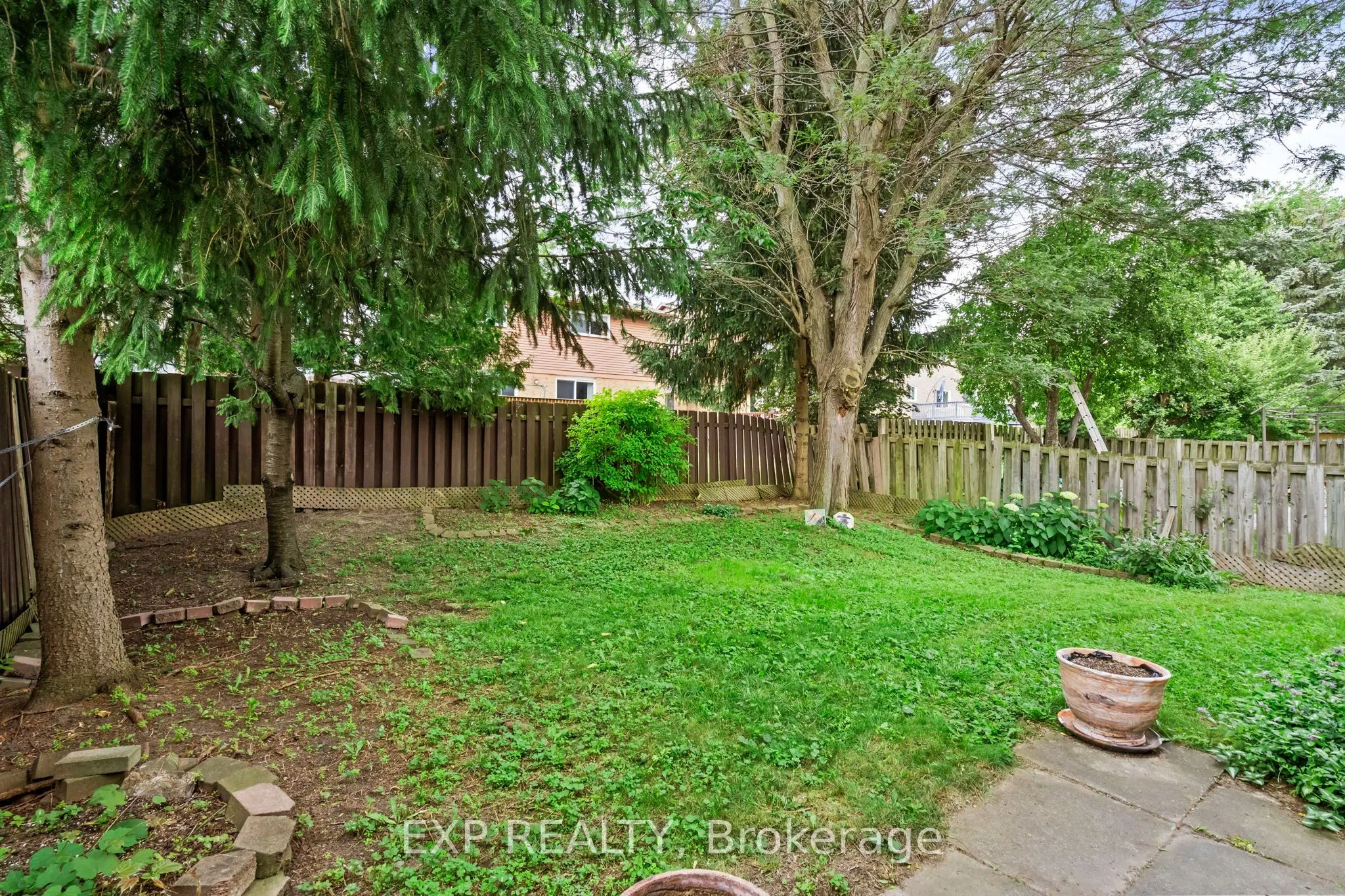 25 Lilac Avenue