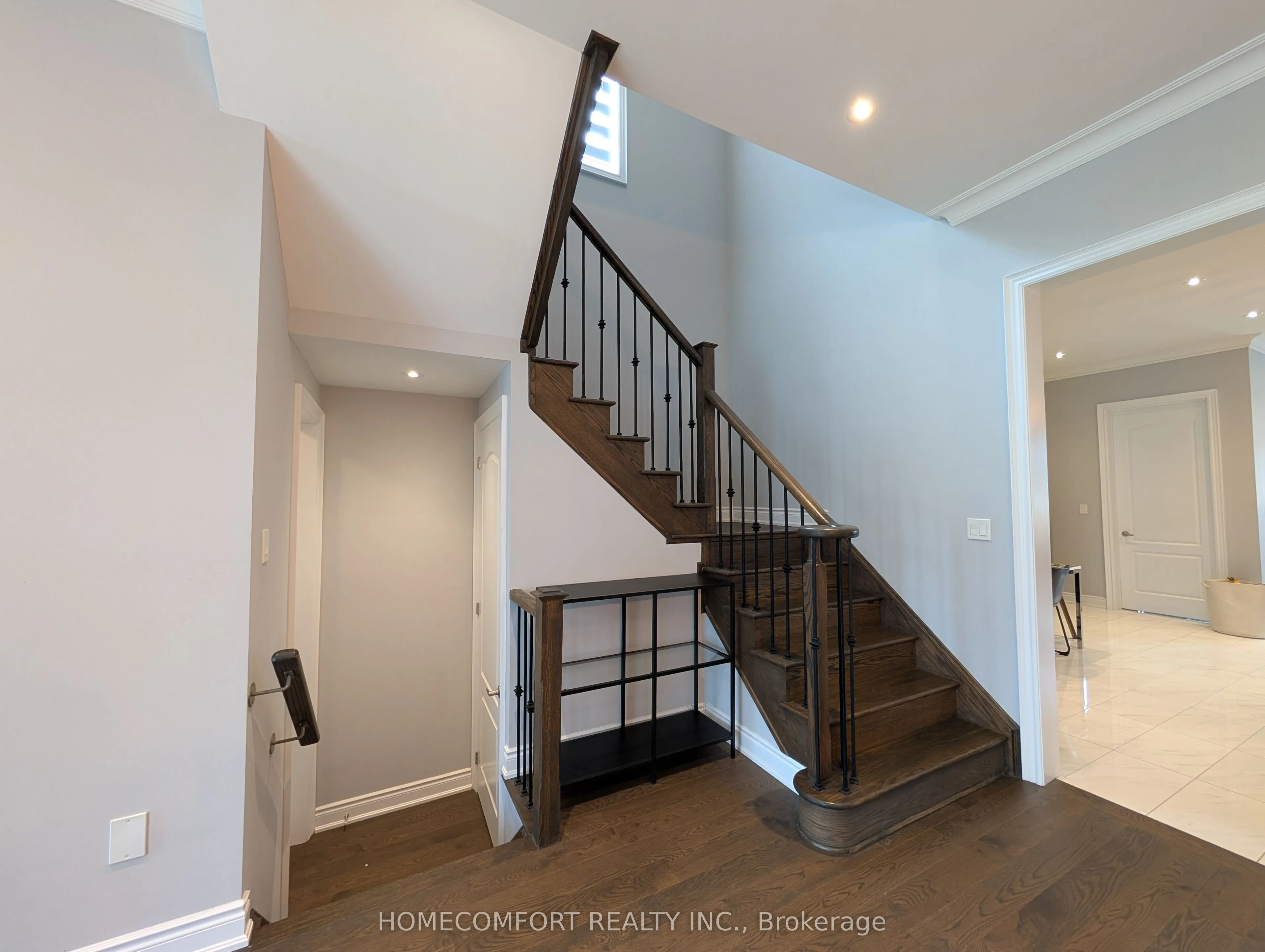 230 Paradelle Drive